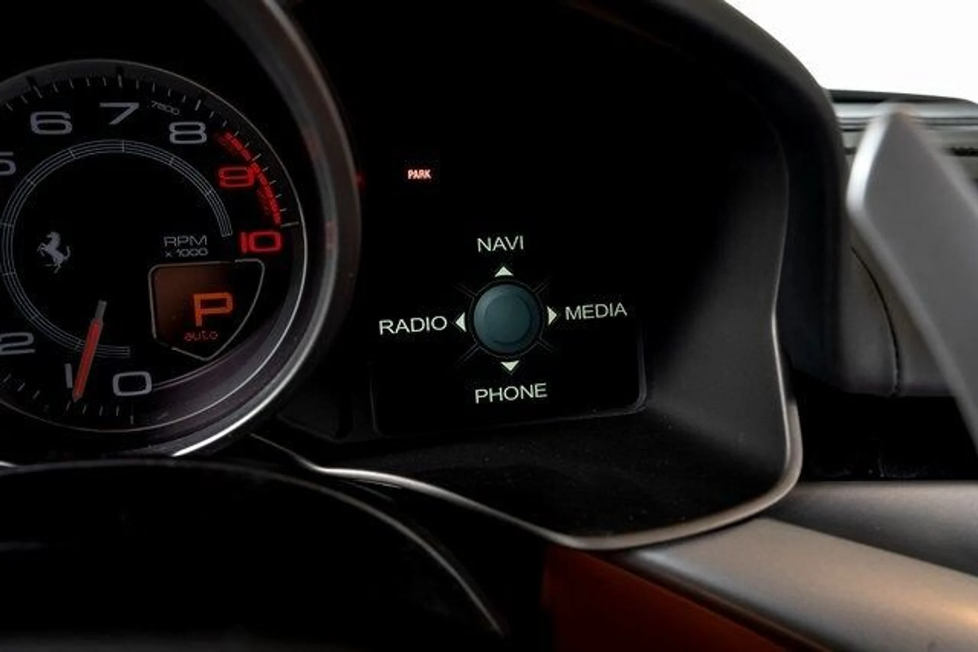 mph037_4081002276_51e1b486224a49273c65a5df8c105114x_6a23d8017e