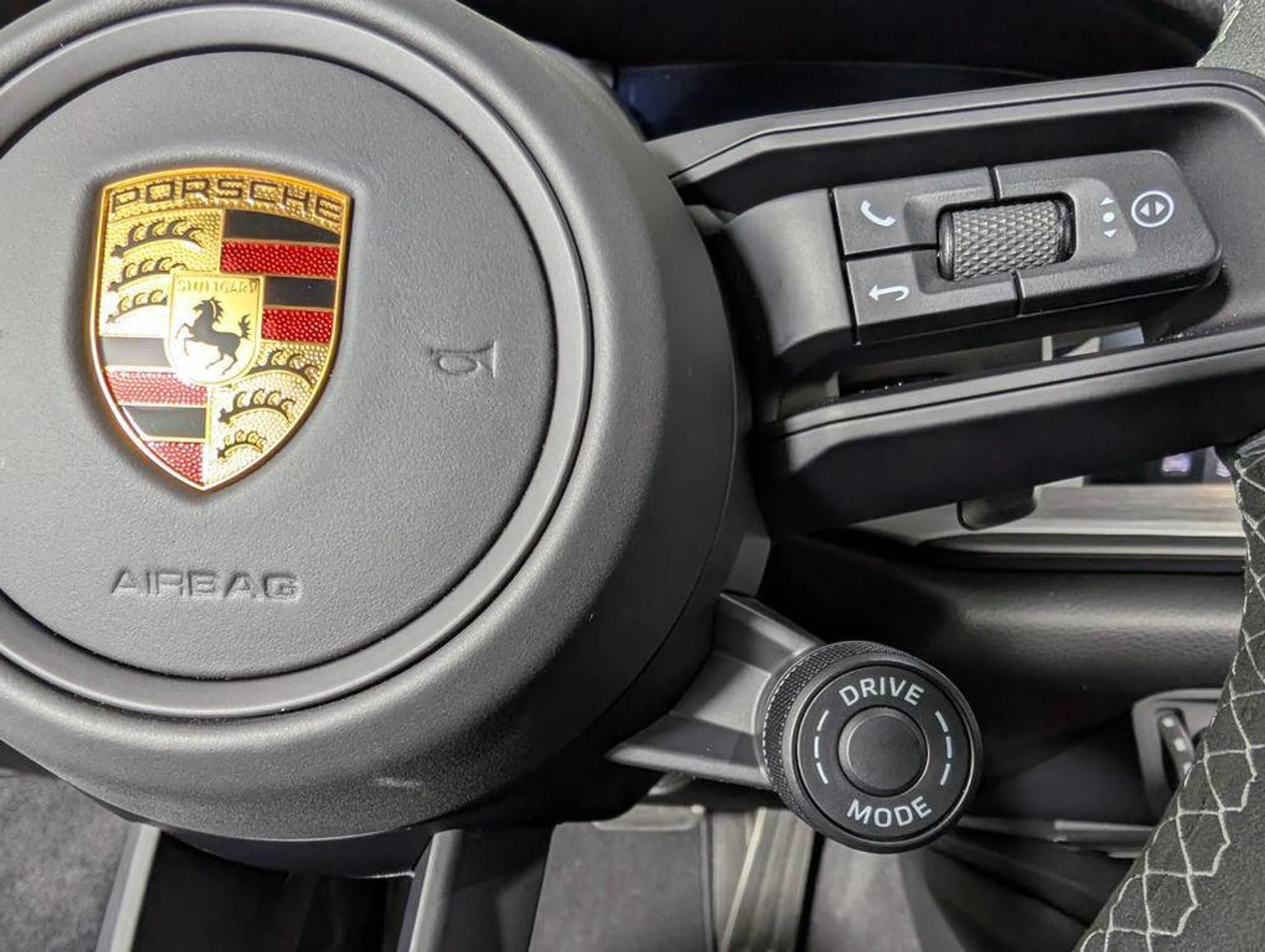 mph037_4081993550_Fm_FV_2b_P5_Fc_O7vup_M_Nfj_L5cxfc_Iw_96fb454f92