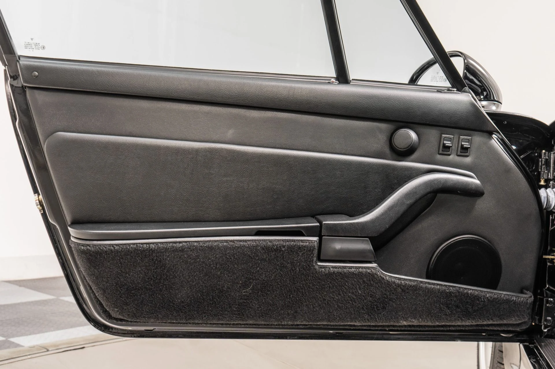 mph037_4089483762_Used_1997_Porsche_911_Carrera_S_1786395853_3e32dadc91