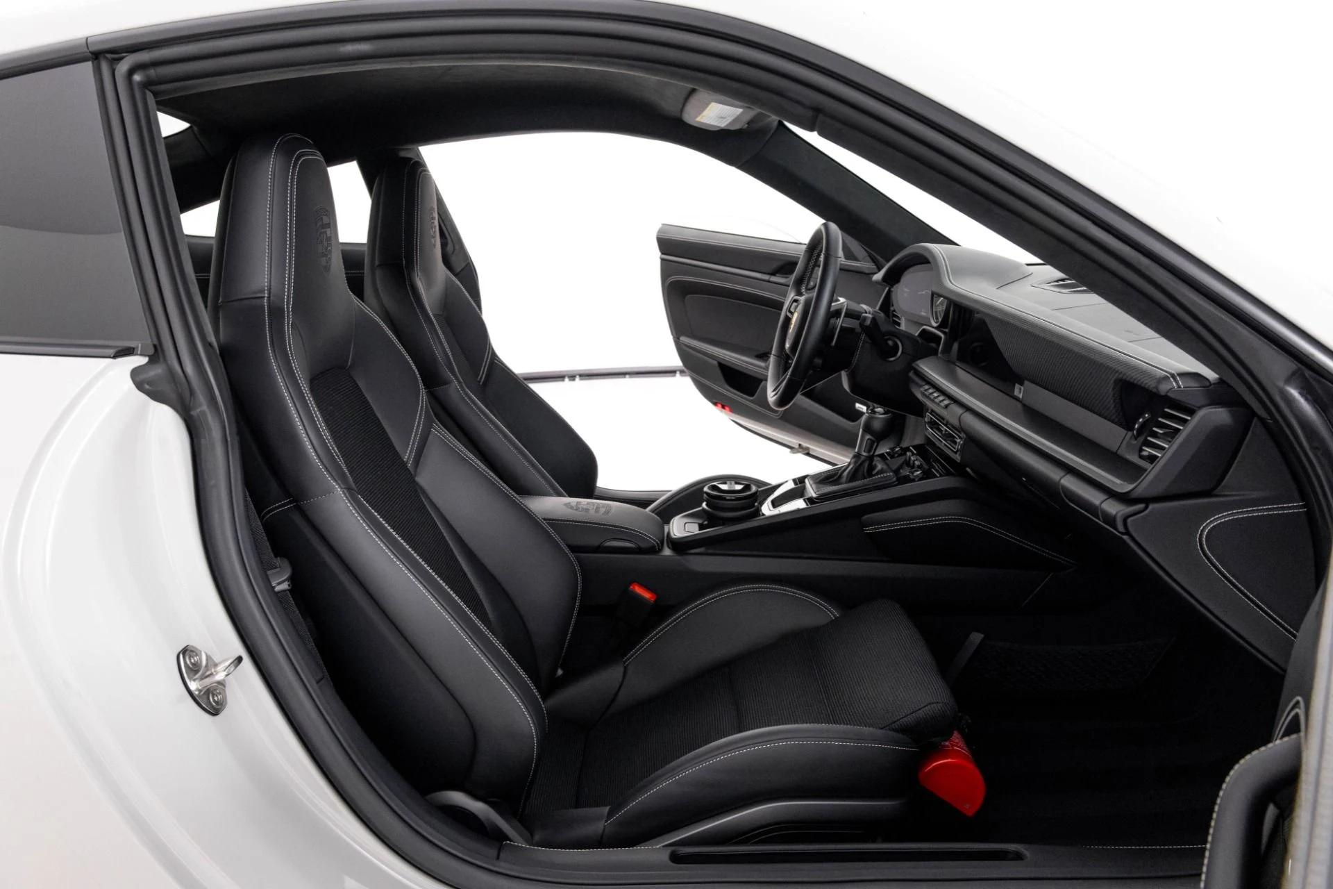 mph037_4102614751_Used_2024_Porsche_911_GT_3_Touring_1761003652_56c4e160ac