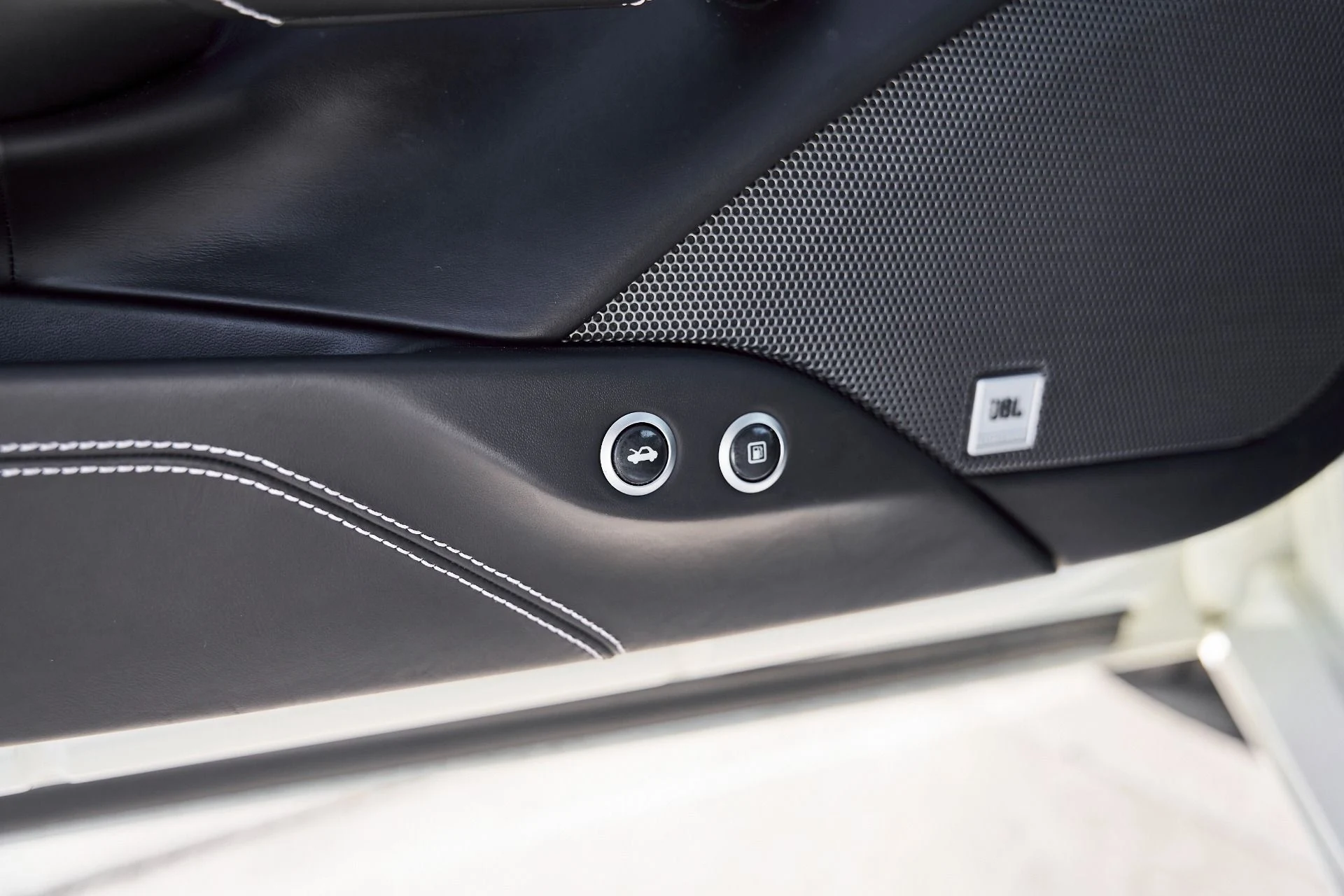 mph037_4107862290_Used_2017_Ferrari_488_GTB_1768271181_a49e331c78