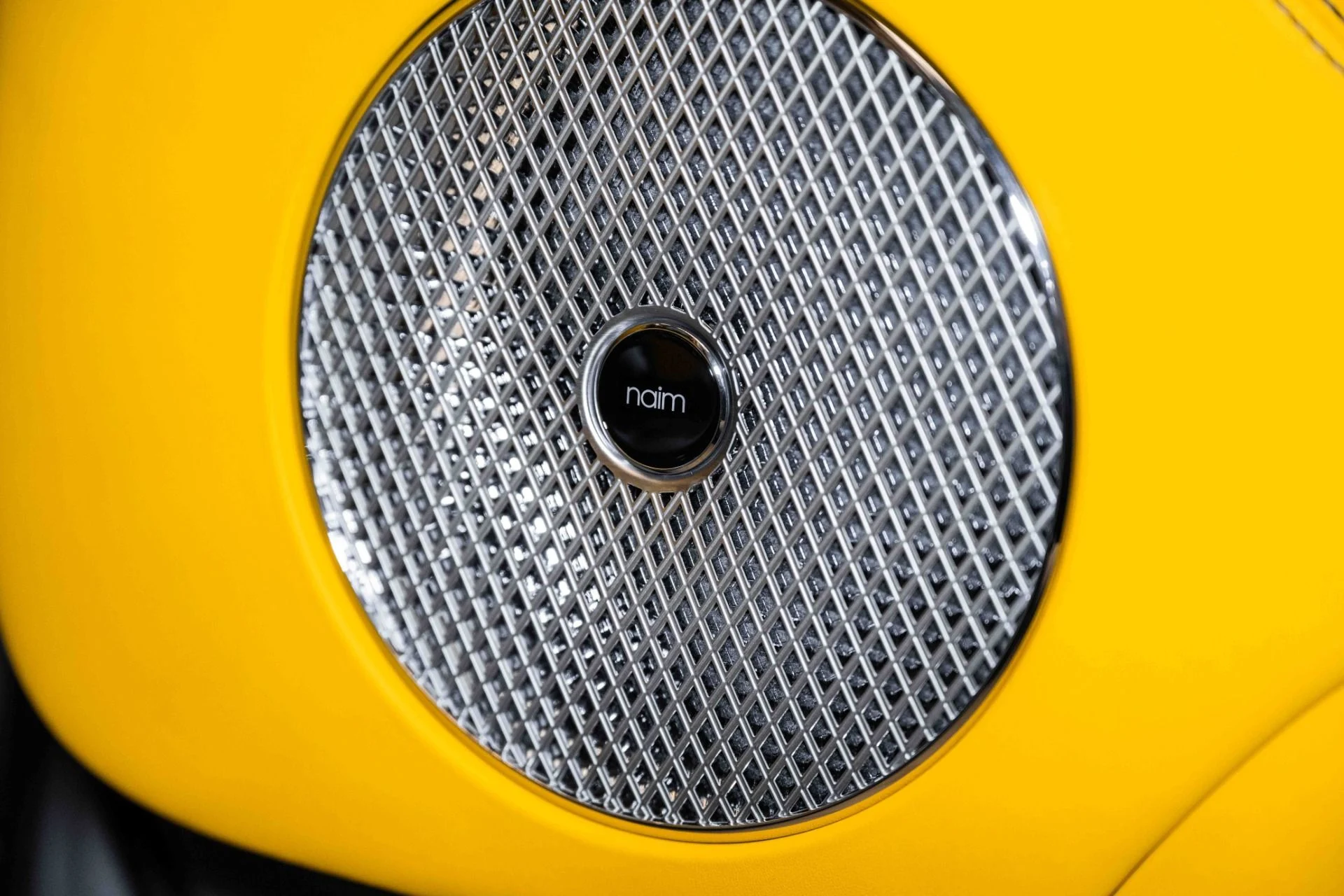 mph037_4108999460_Used_2023_Bentley_Bentayga_S_V8_1698872285_faa726cd10