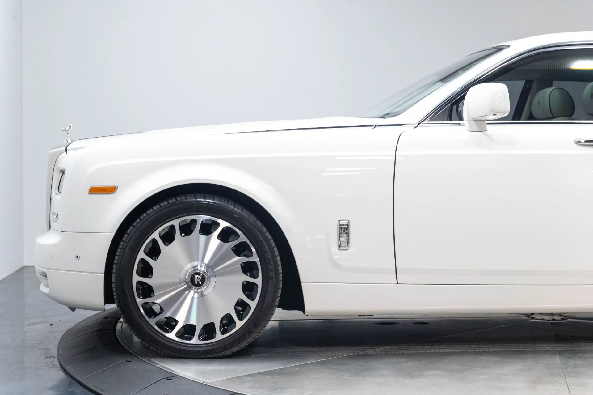 mph037_4110204206_Used_2013_Rolls_Royce_Phantom_1784226914_8b960980ce