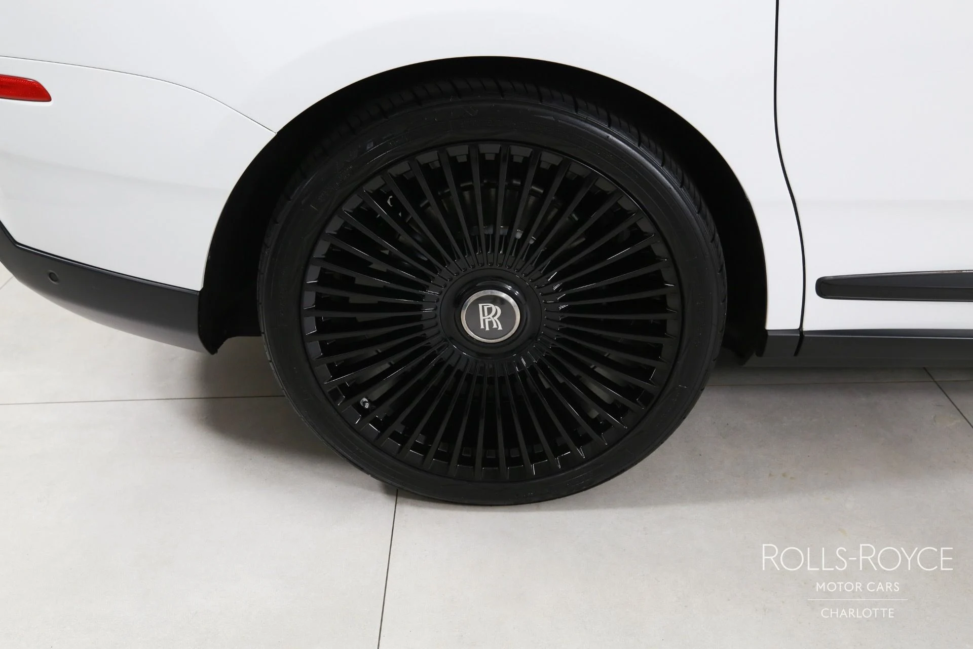 mph037_4113648479_Used_2020_Rolls_Royce_Cullinan_1750950377_743e6e99d0