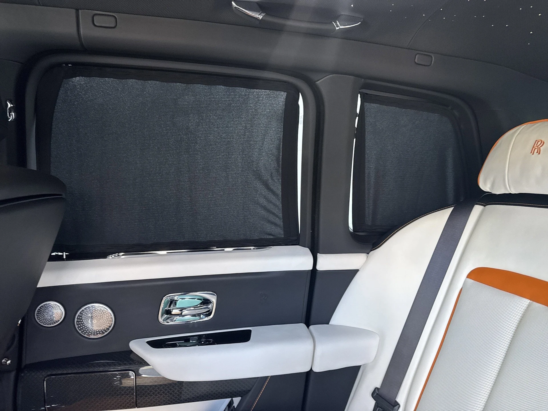 mph037_4114499103_bf93e503b9e0fe12b720b8dd1138ee25x_733fad042a