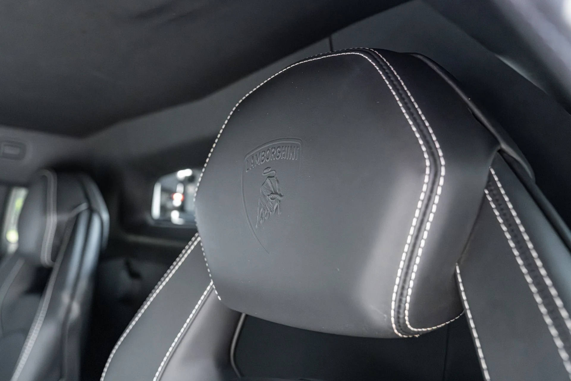 mph037_4116441735_Used_2013_Lamborghini_Aventador_LP_700_4_1753157590_a7969fa844