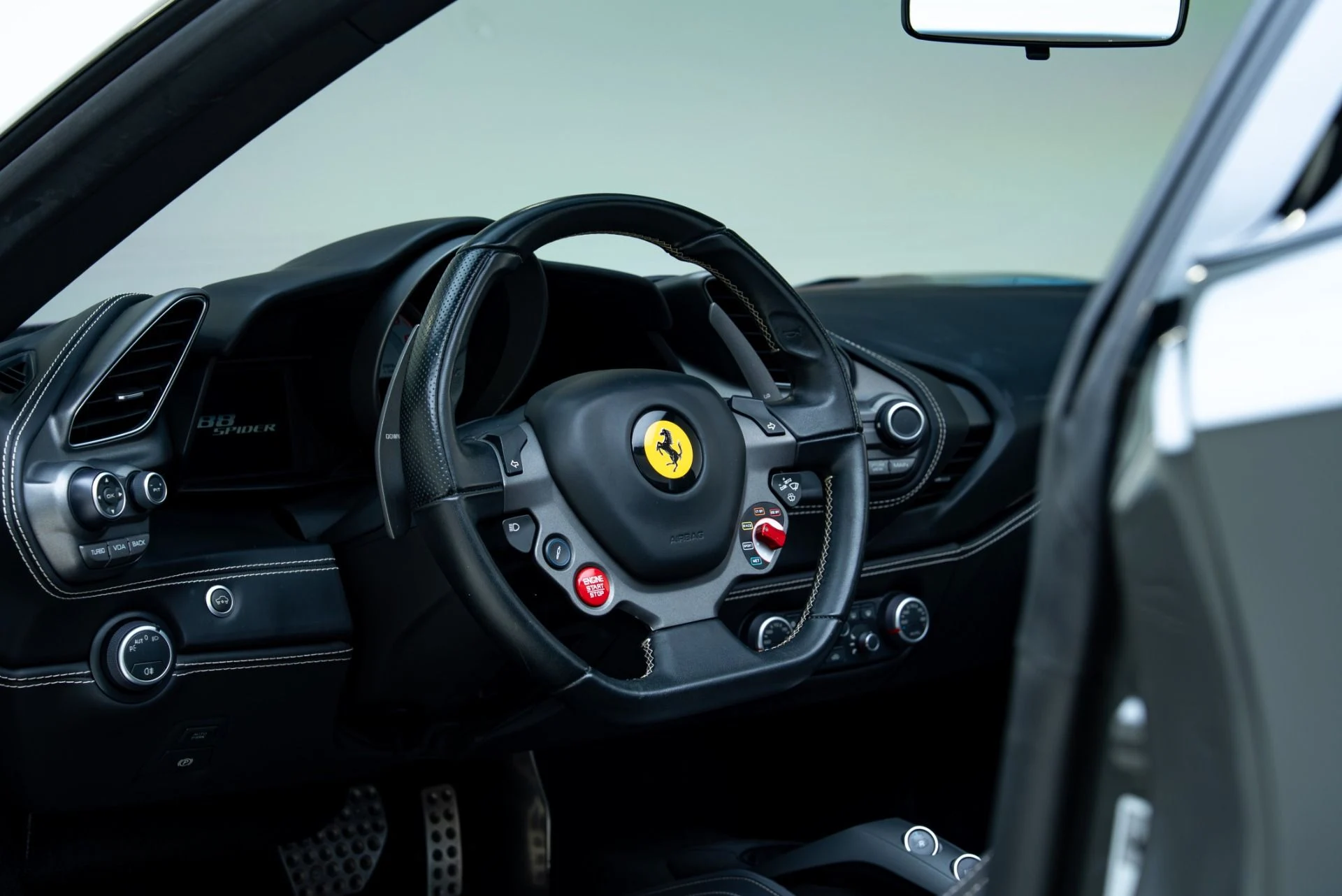 mph037_4140932920_Used_2018_Ferrari_488_Spider_1778276724_ccfc683c55