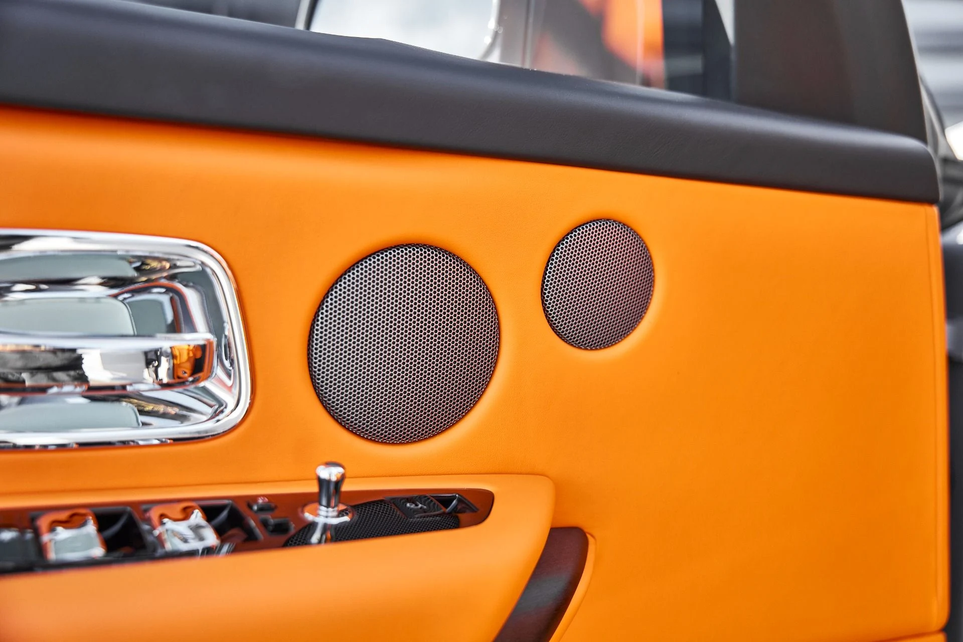 mph037_4149076351_Used_2025_Rolls_Royce_Cullinan_1766456647_70ebb7c288