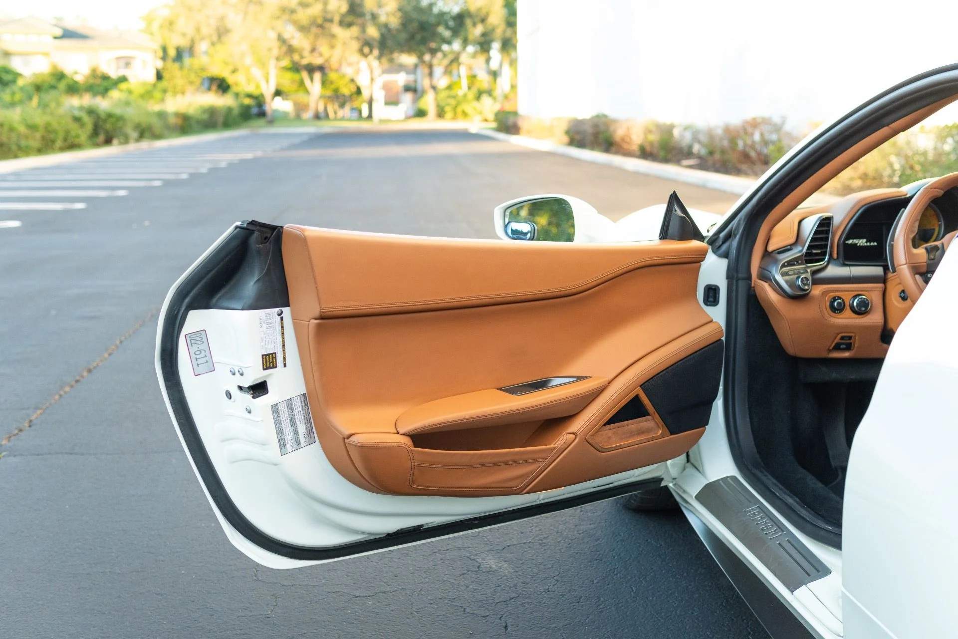 mph037_4160766919_Used_2011_Ferrari_458_Italia_1767072151_6513737f9d