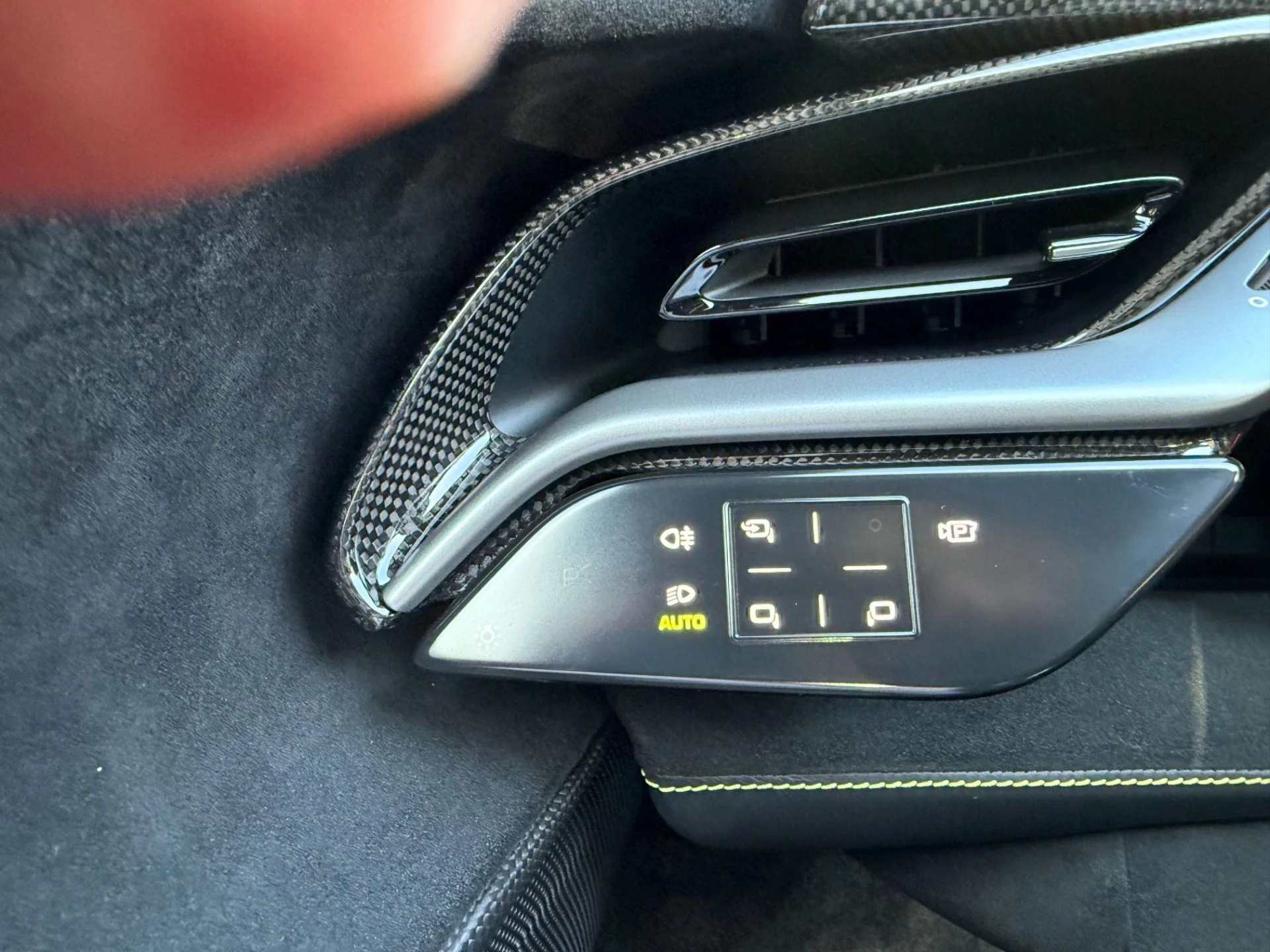 mph037_4178582096_Used_2021_Ferrari_SF_90_Stradale_1770239018_48a17bacdf