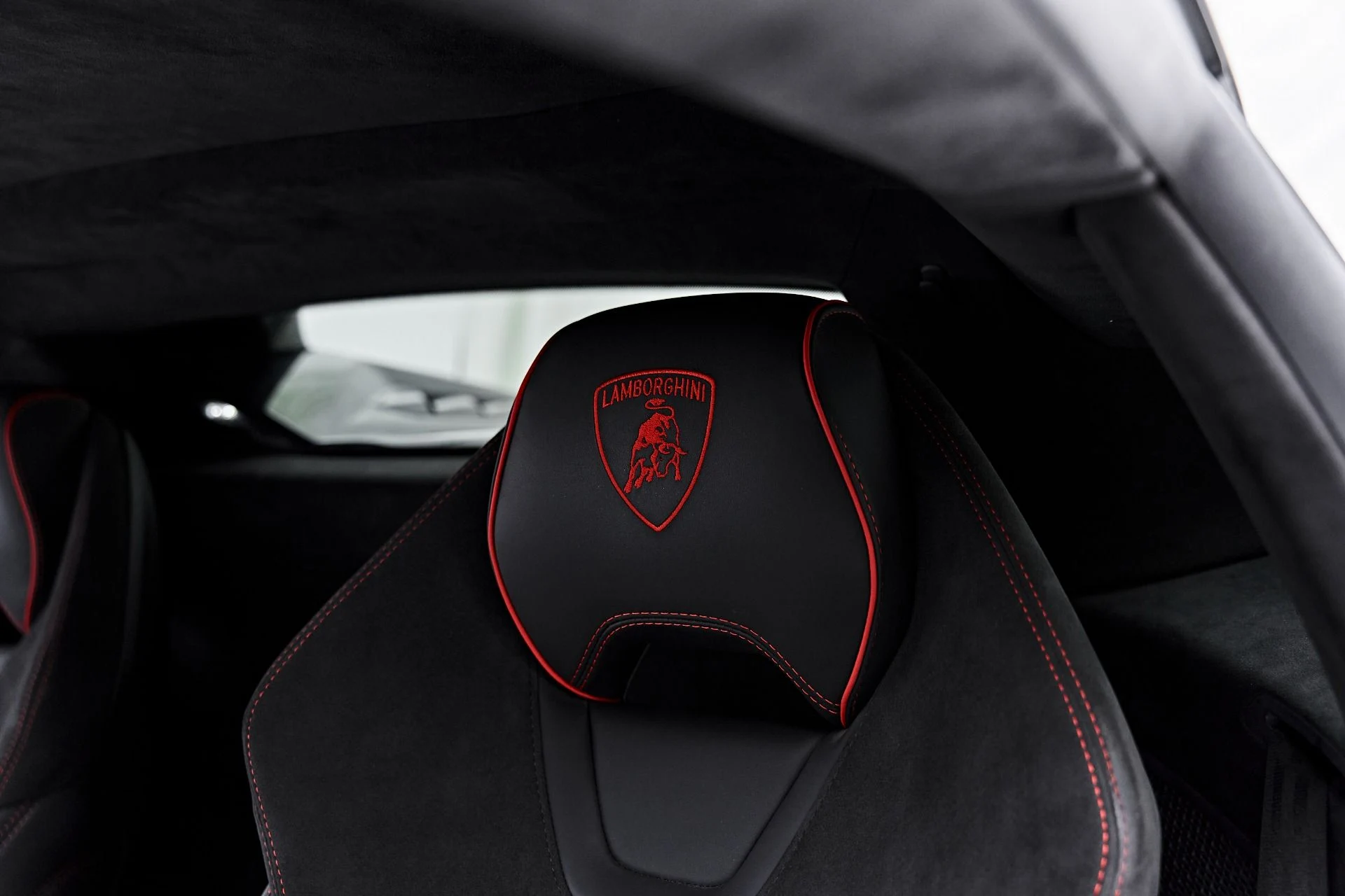 mph037_4179331875_Used_2024_Lamborghini_Huracan_Tecnica_Base_1790185315_4e1e2493e0