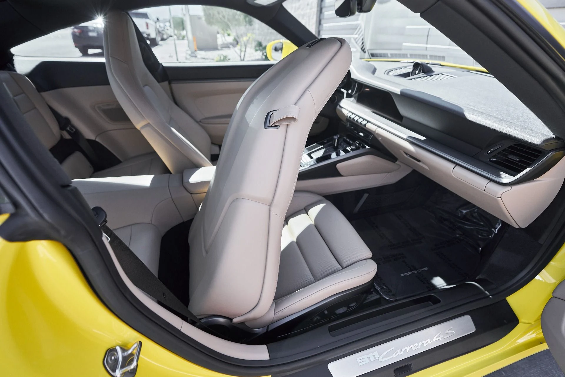 mph037_4185120862_Used_2022_Porsche_911_Carrera_4_S_1761081962_85d3d82036