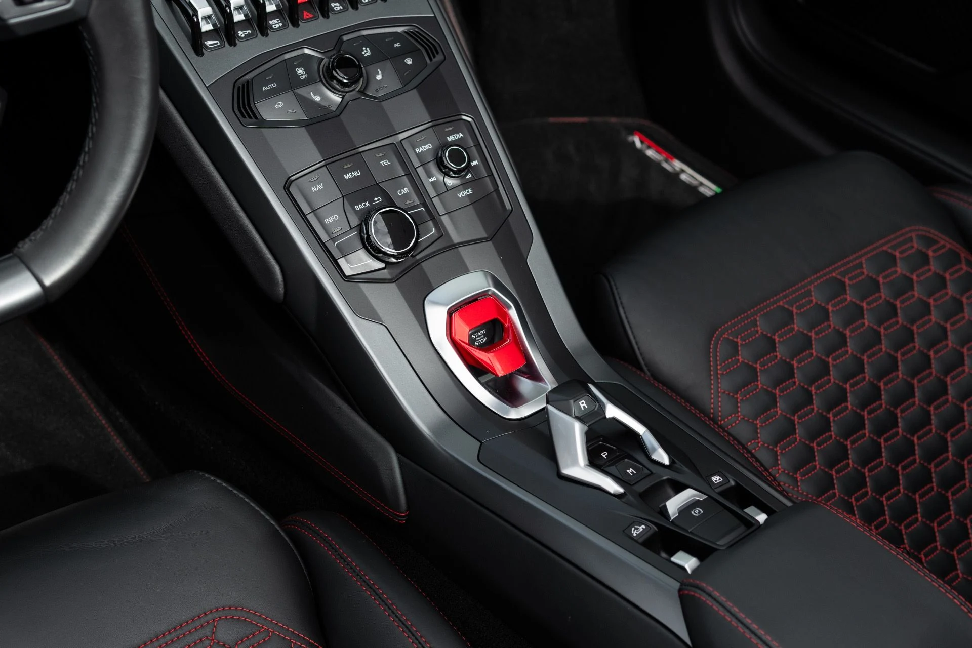 mph037_4191199253_Used_2018_Lamborghini_Huracan_LP_580_2_Spyder_1766443768_84834fb09b