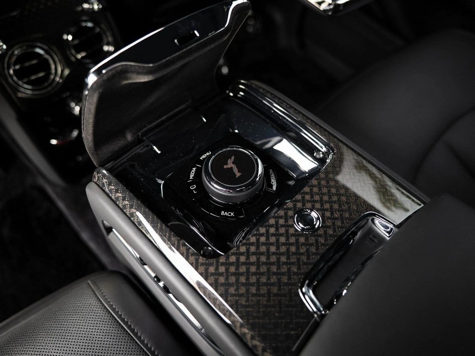 mph037_420104404_8fa42e9ed1db9bce71ccffc7c2fc1bccx_c96e6b94e3