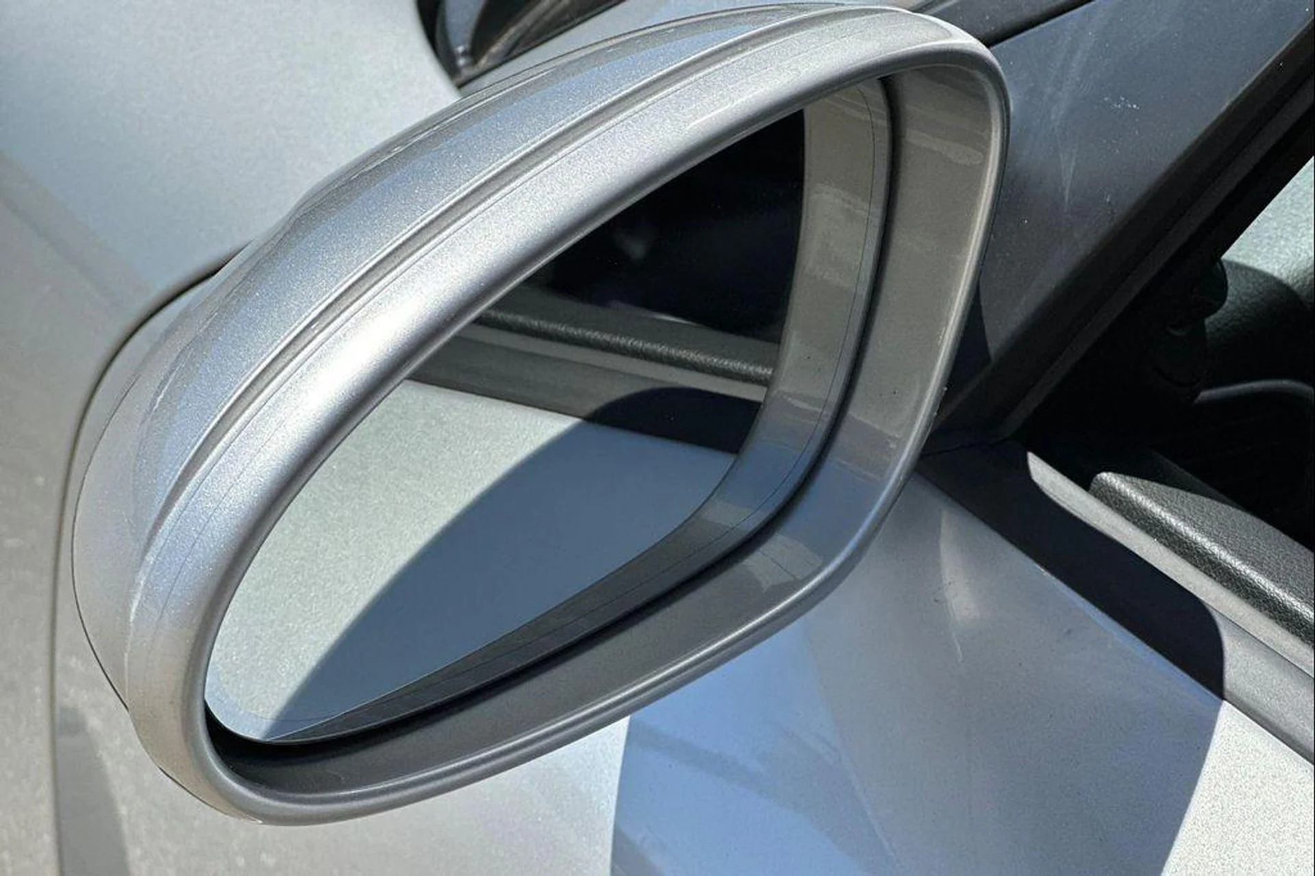 mph037_4205085778_wg_Ai_vxj_F27q9_Kn_J_Vr_Nugv_Yb_Qtc_464f172fce