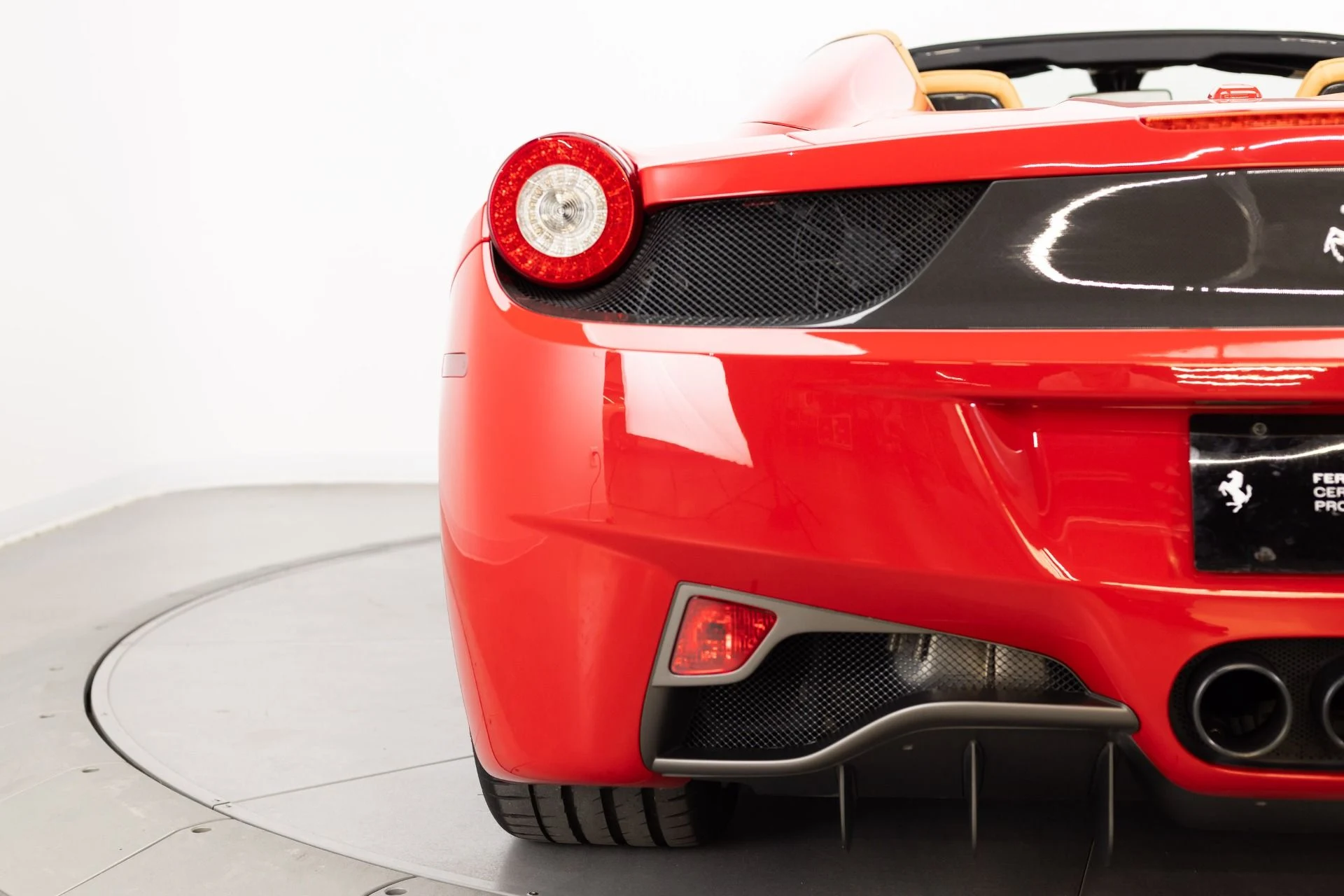 mph037_4208207949_Used_2014_Ferrari_458_Spider_1781623433_a699bf081e