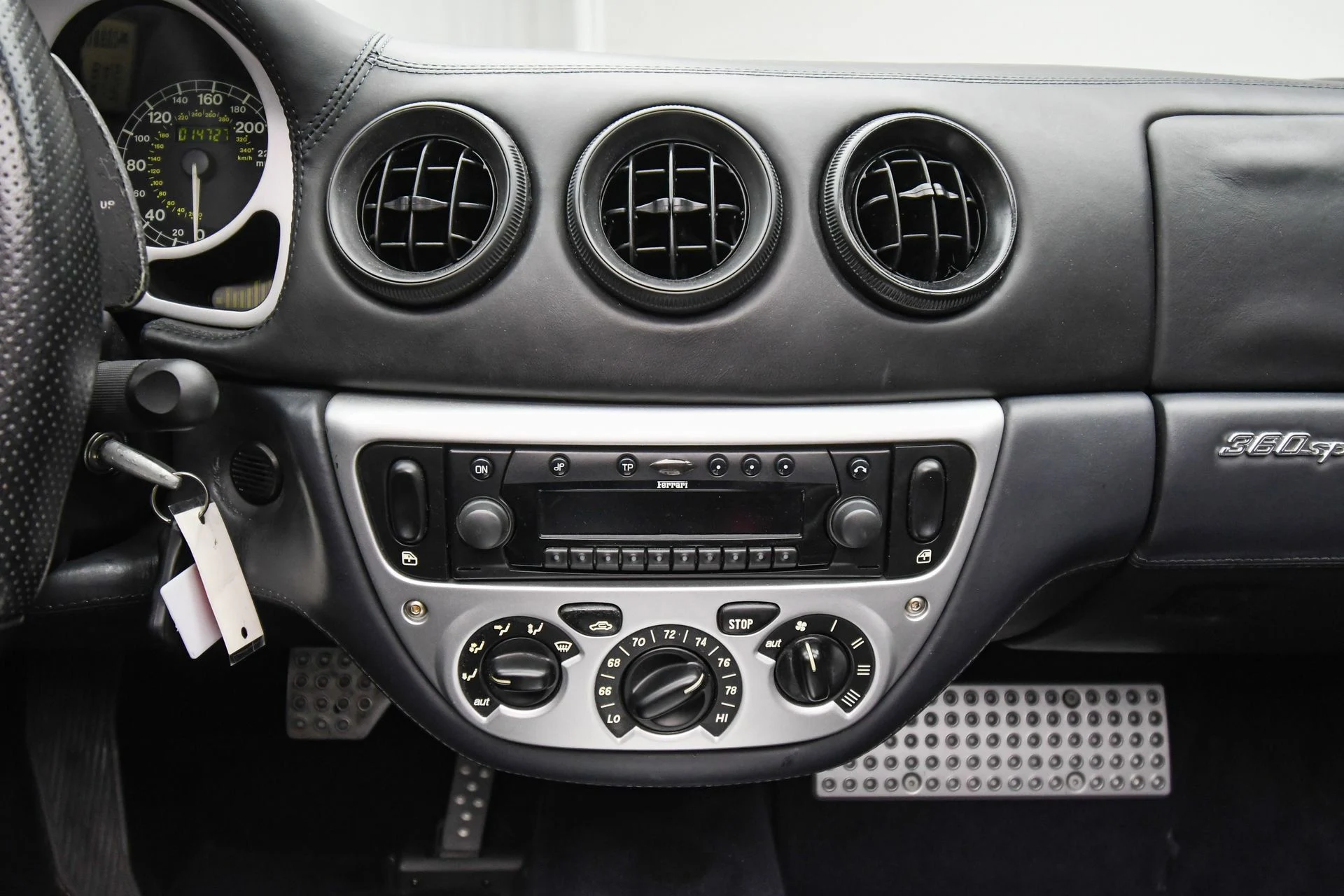 mph037_4215375205_1ce7b2bf05fc4e9ebe899285a9b64ac9_c445573016