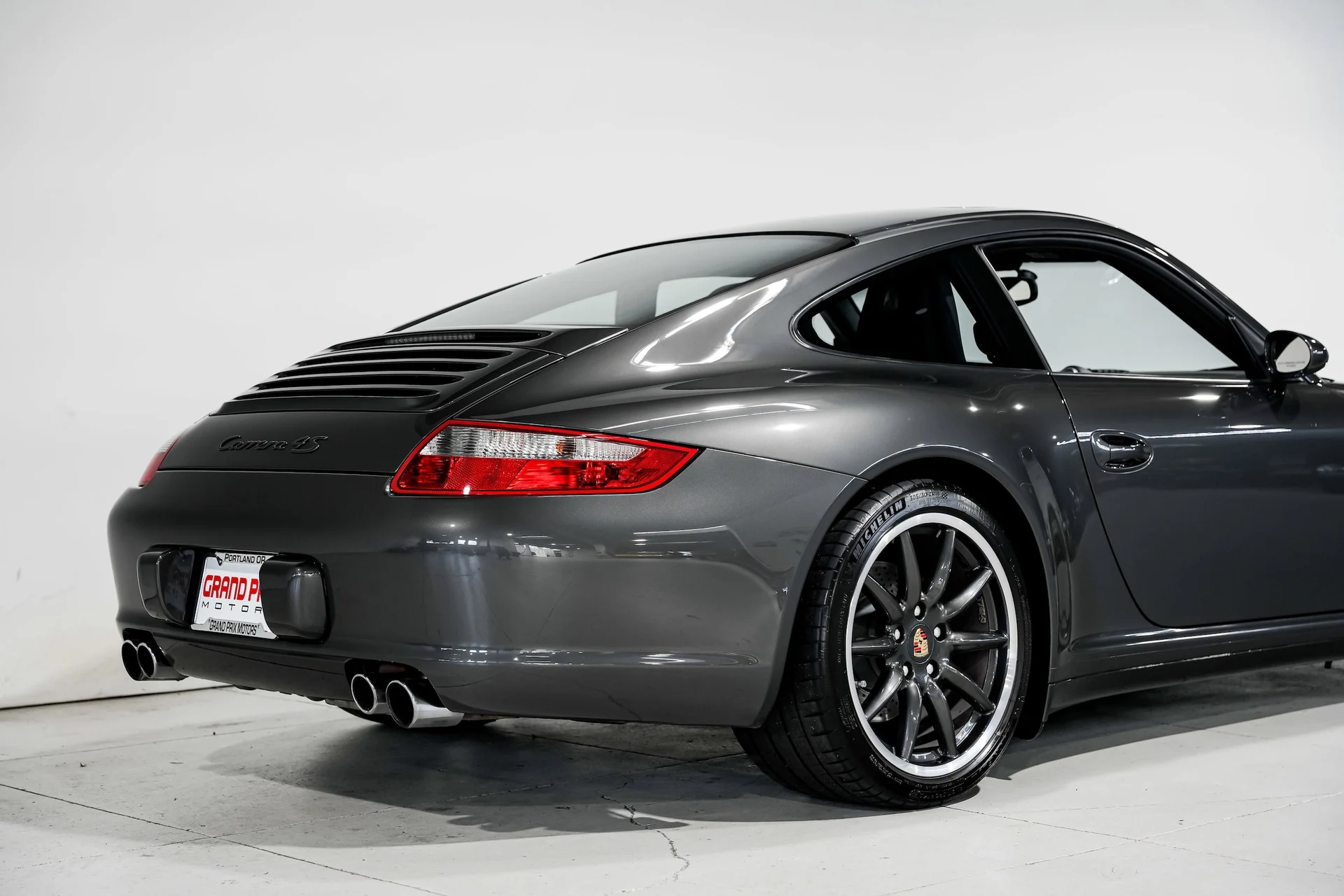 mph037_4217798021_15d3a57dd8f43424dd55a6291b95a921x_5df431c424