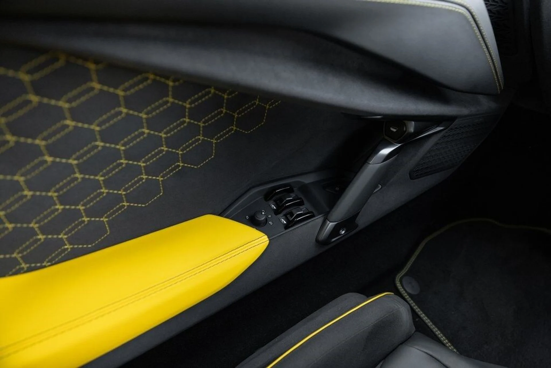 mph037_4224158457_eb6e8ebc4150914b81108d6f7c1be460x_abbeb4c611