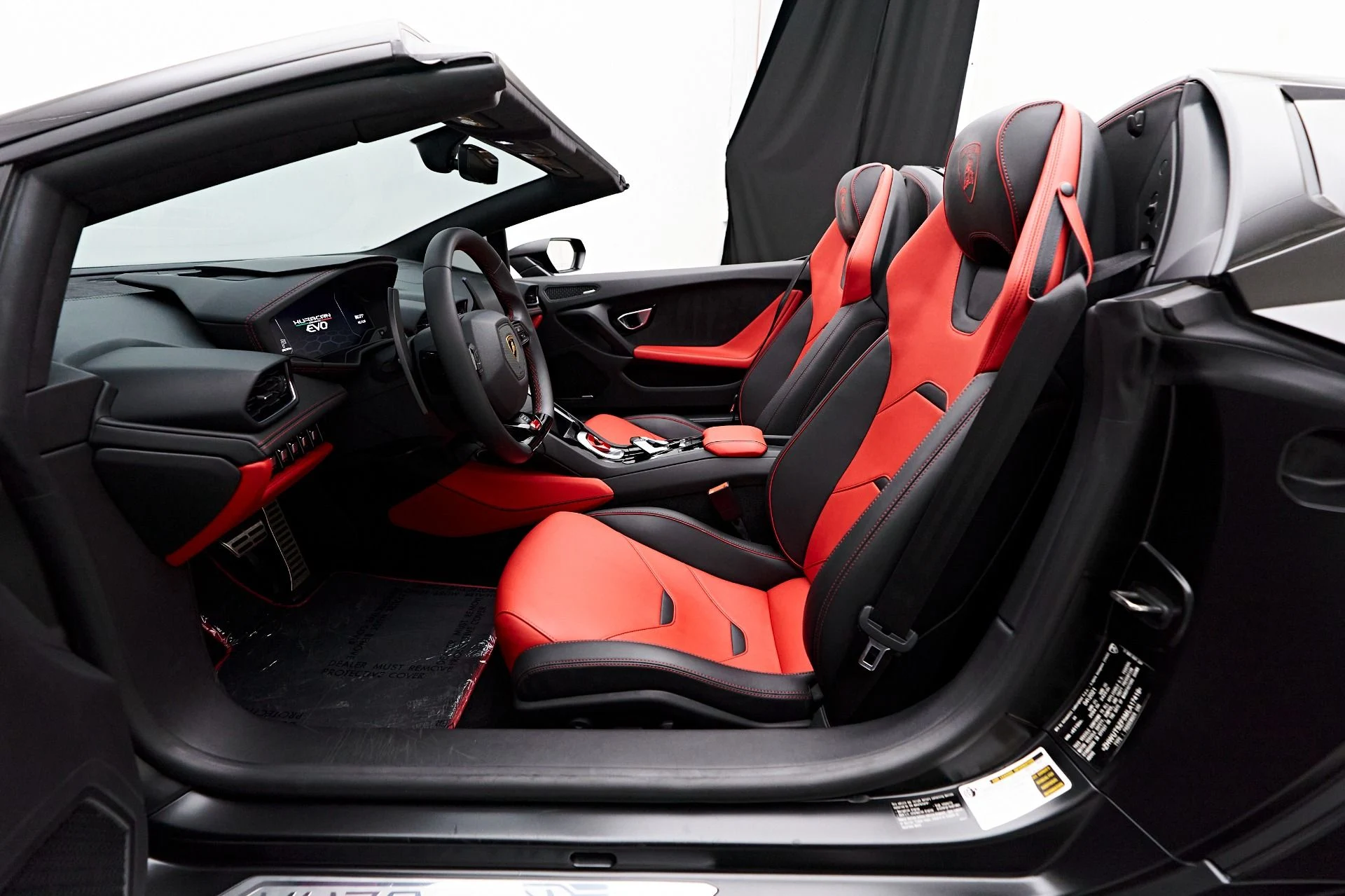 mph037_4235364648_Used_2021_Lamborghini_Huracan_EVO_Base_1729305631_e944934933