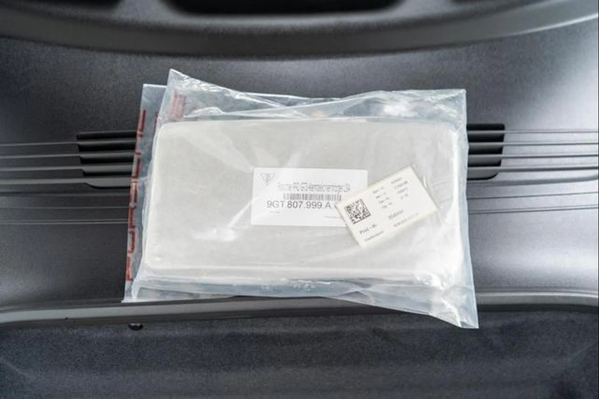 mph037_4245819391_eb9_GFX_7021_Bgq_F_Mgdw_Y_Sp_Pf_7_B4_4364d9a46b