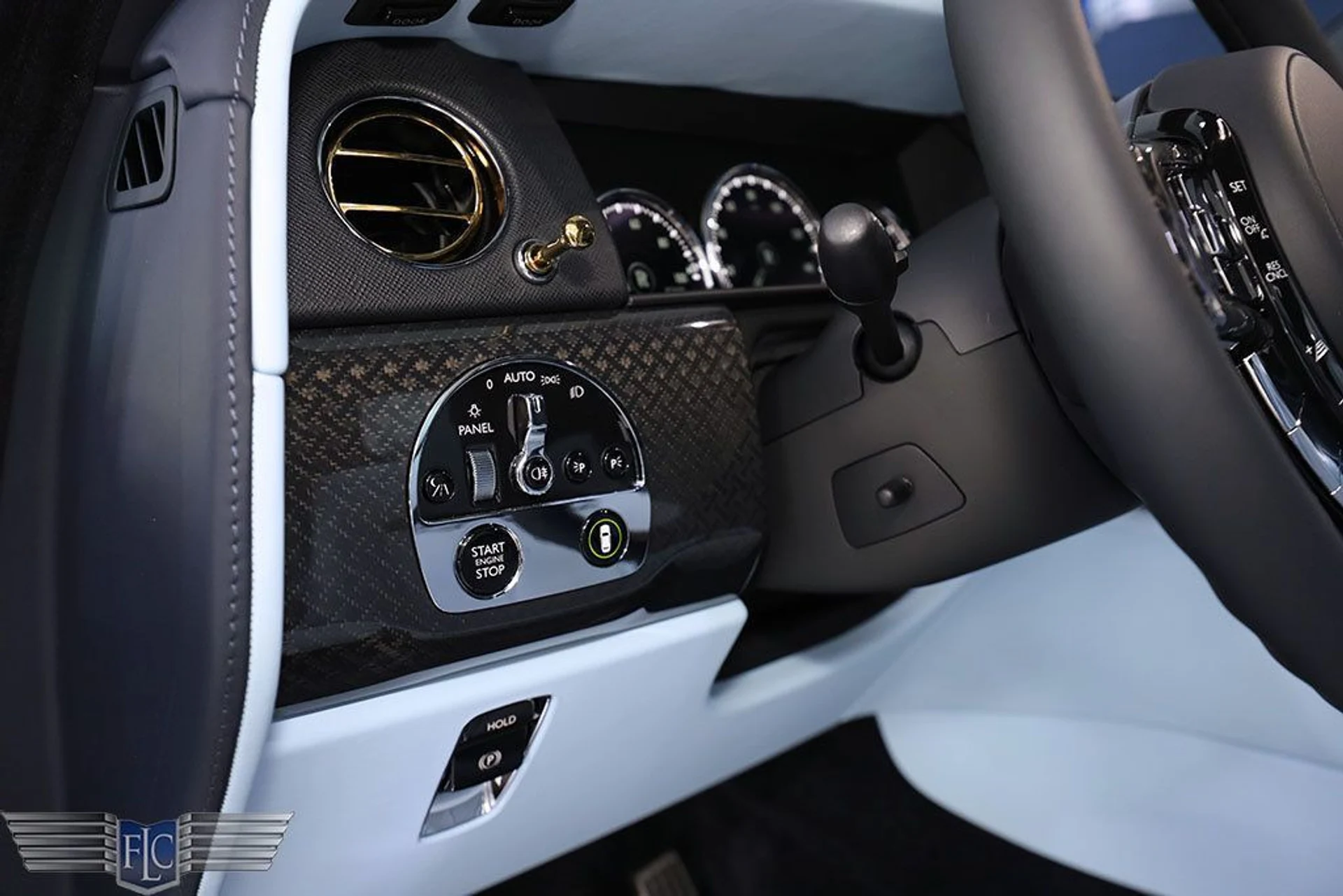 mph037_4247148847_used_2023_rolls_royce_cullinan_blackbadgesportutility_6305_22951746_38_1024_0607437bd0