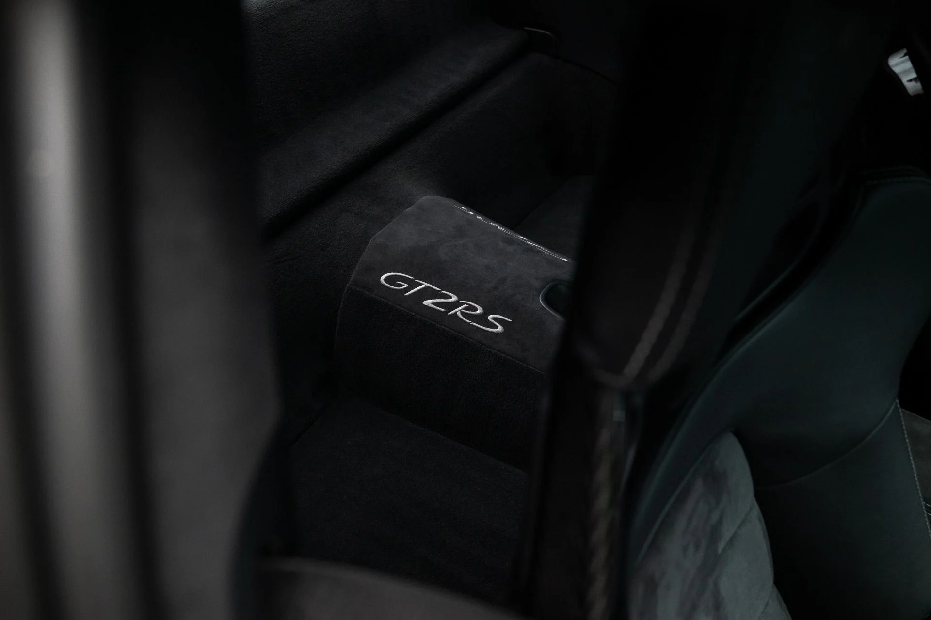 mph037_4254561440_12045_p38_l_fa053b9a94