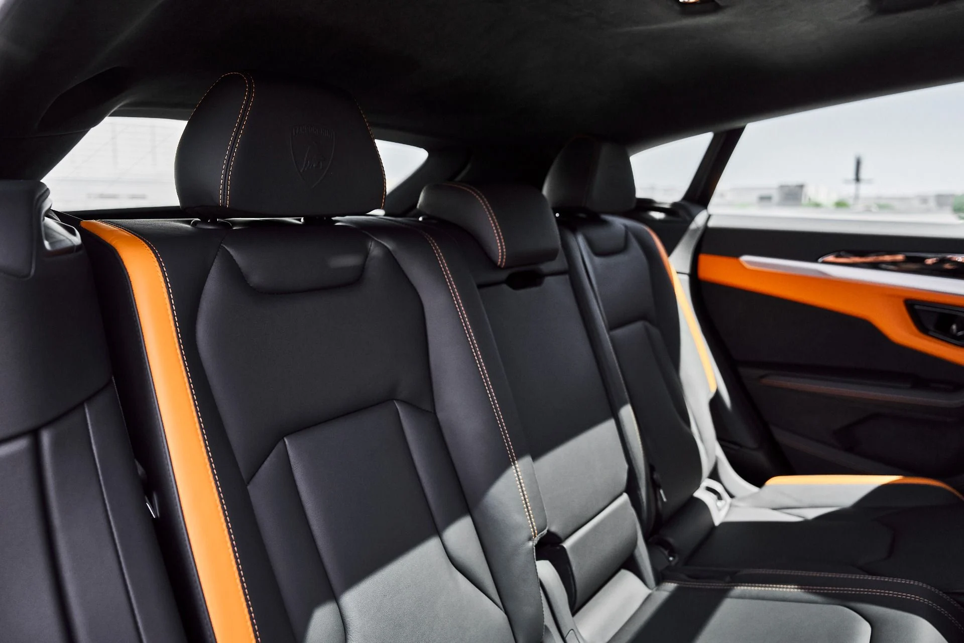 mph037_4255915199_Used_2025_Lamborghini_Urus_SE_1779992024_370439fcfa