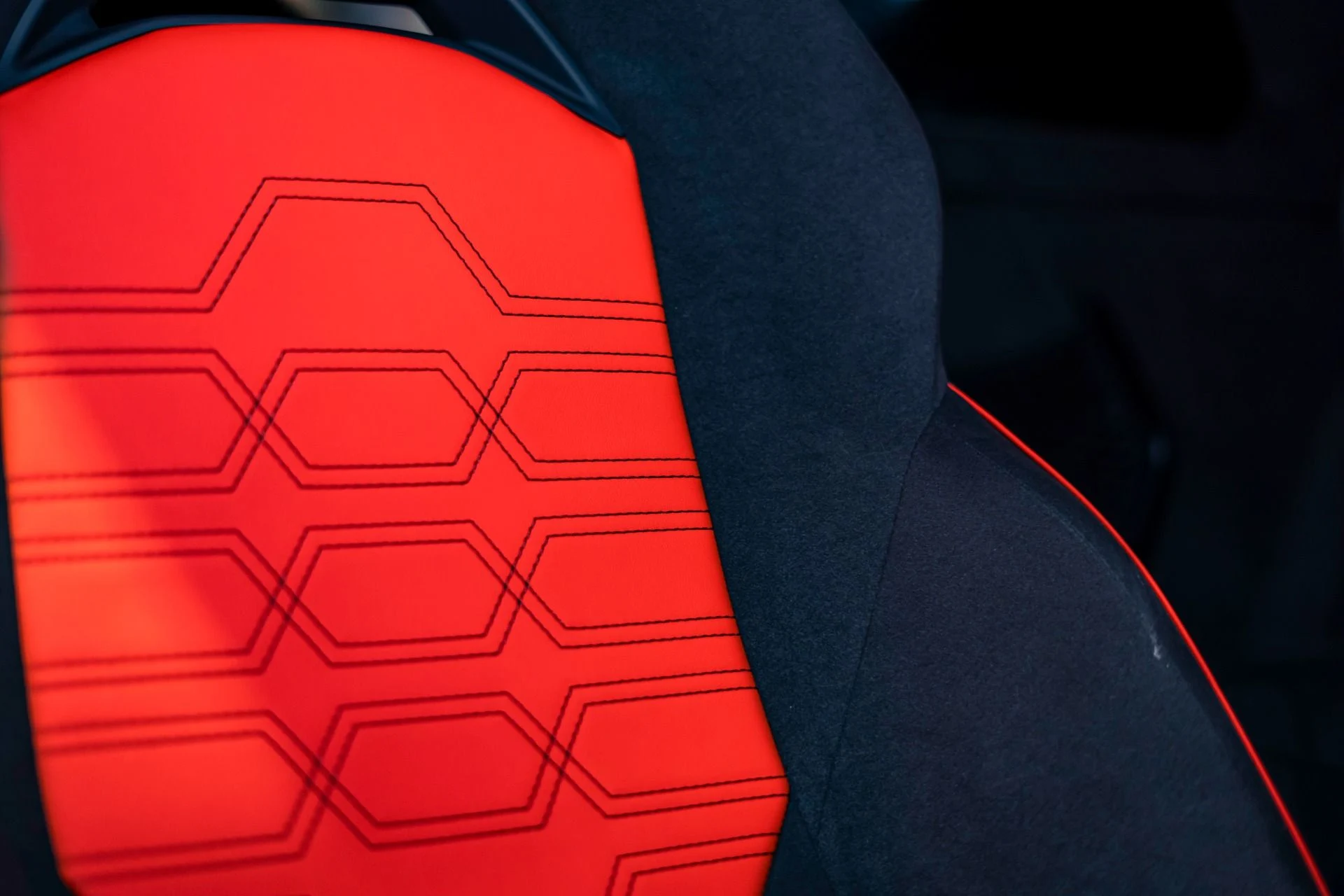 mph037_4277874146_Used_2025_Lamborghini_Revuelto_836_MSRP_Full_Body_PPF_Carbon_Roof_1780087440_8d0bf4ed0f