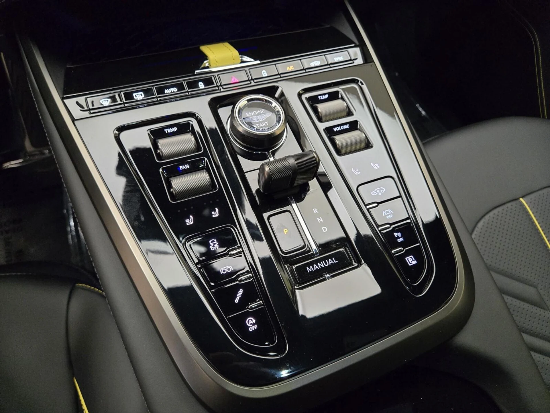 mph037_4289893493_New_2026_Aston_Martin_DBX_S_1782364691_faff5508f2