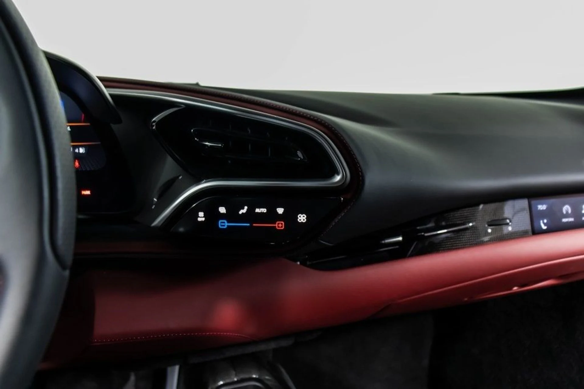 mph037_43447918_e8cbdfc10cd2c36229e68466fd44db5ex_655b29afe3