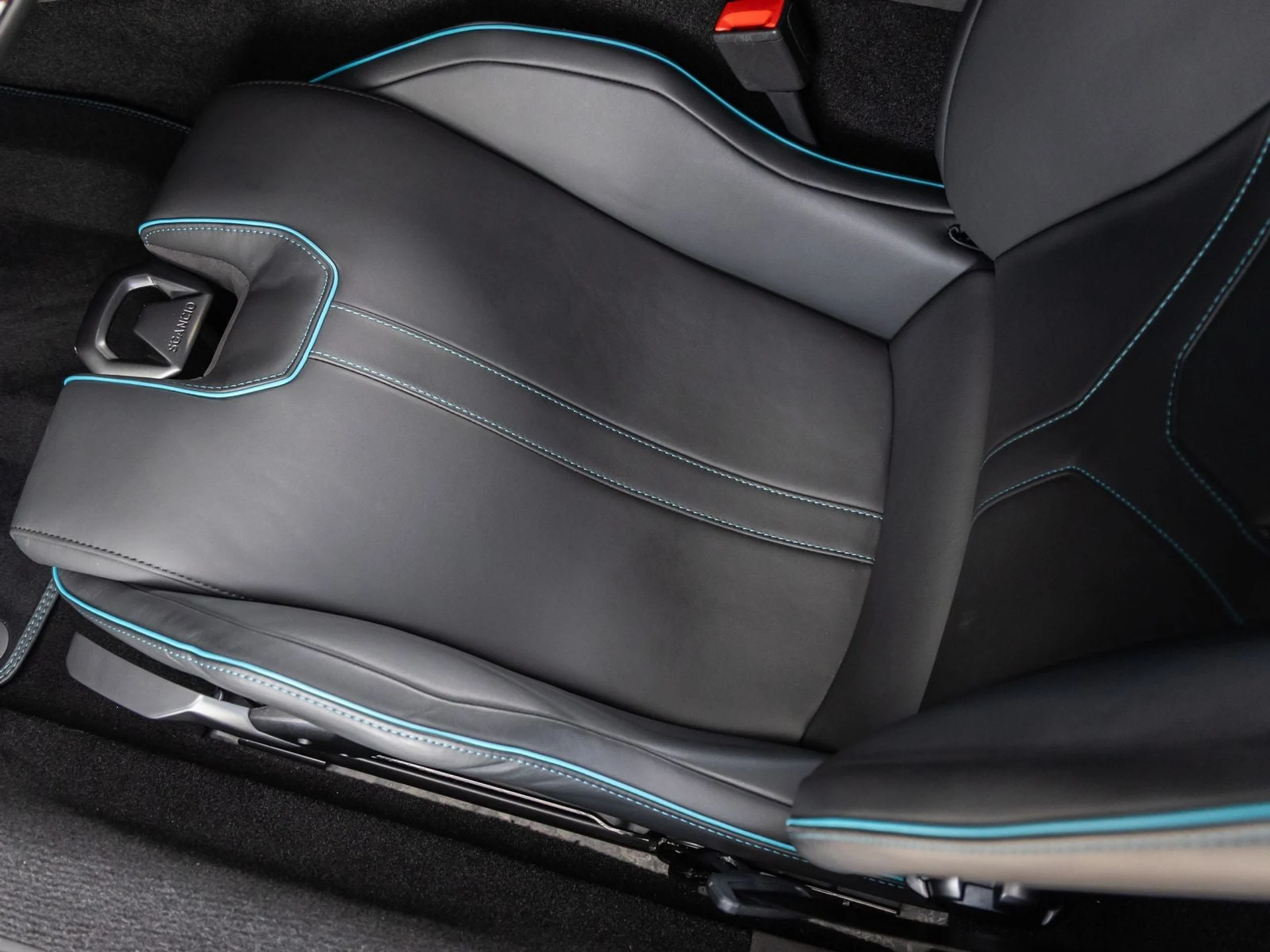 mph037_43664611_38_6f38445825