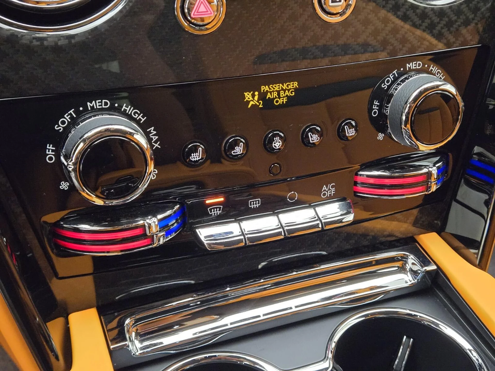 mph037_438332093_New_2027_Rolls_Royce_Black_Badge_Cullinan_1784179128_44cfeb2ad4