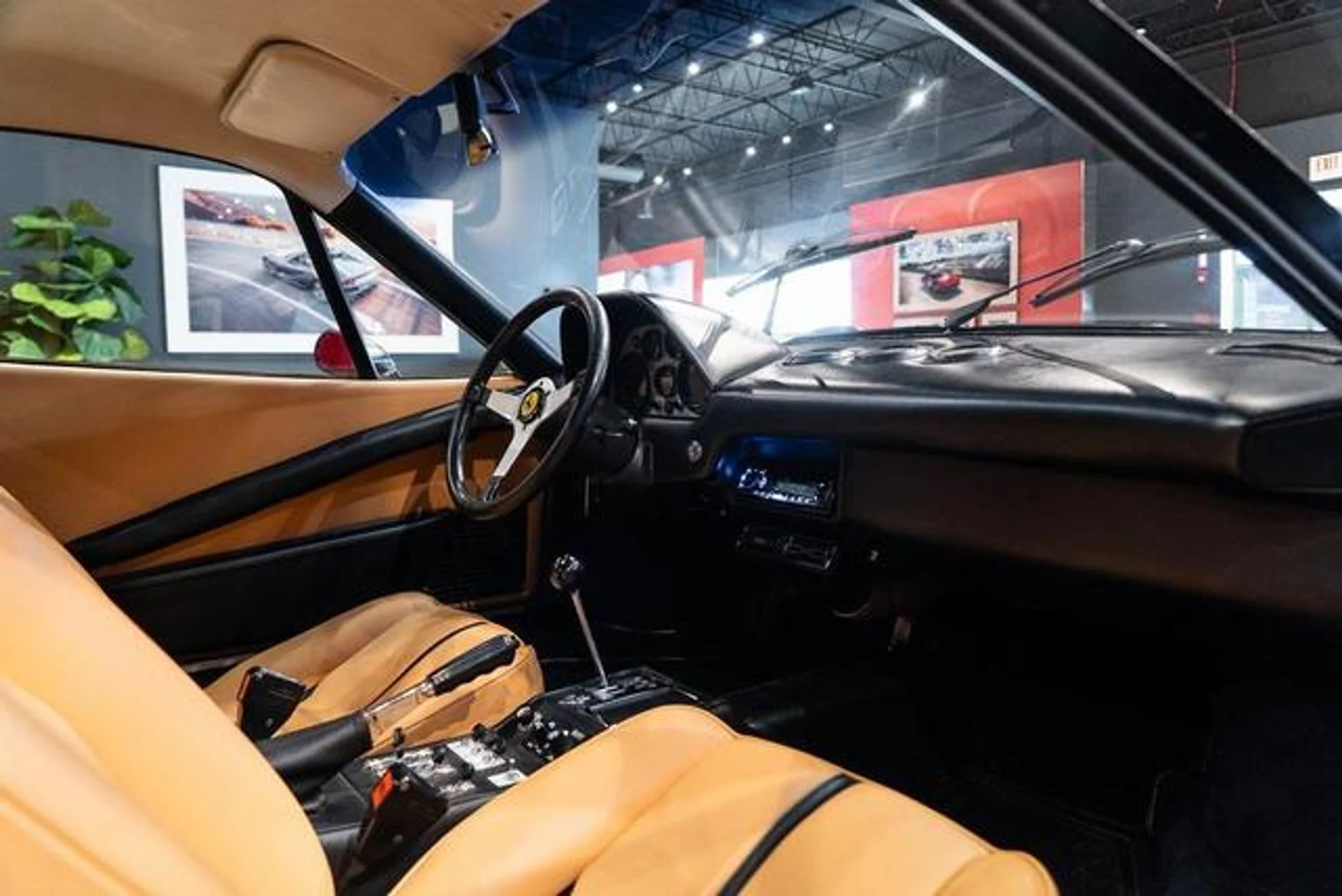 mph037_444667938_rm_Lr_WSW_1_Ix_R_Cpkw_OCSER_4w_C3_C_I_14fdded0a2