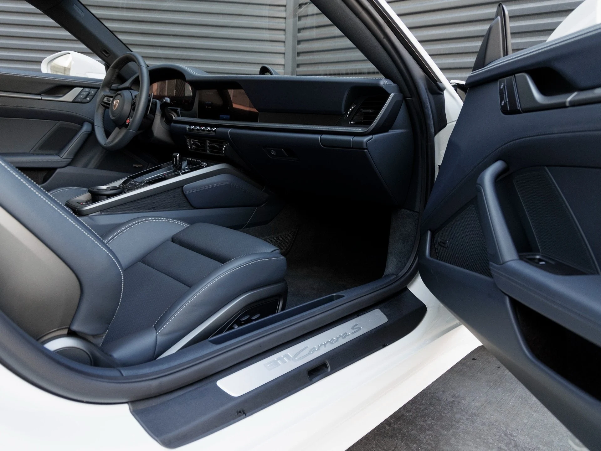 mph037_462180886_38_fc26aeef3c