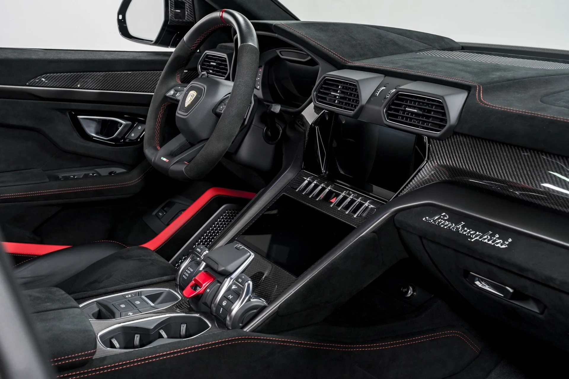 mph037_464757912_b4a10e461c1ee8fce6d7dbe570258375x_138aa2db32