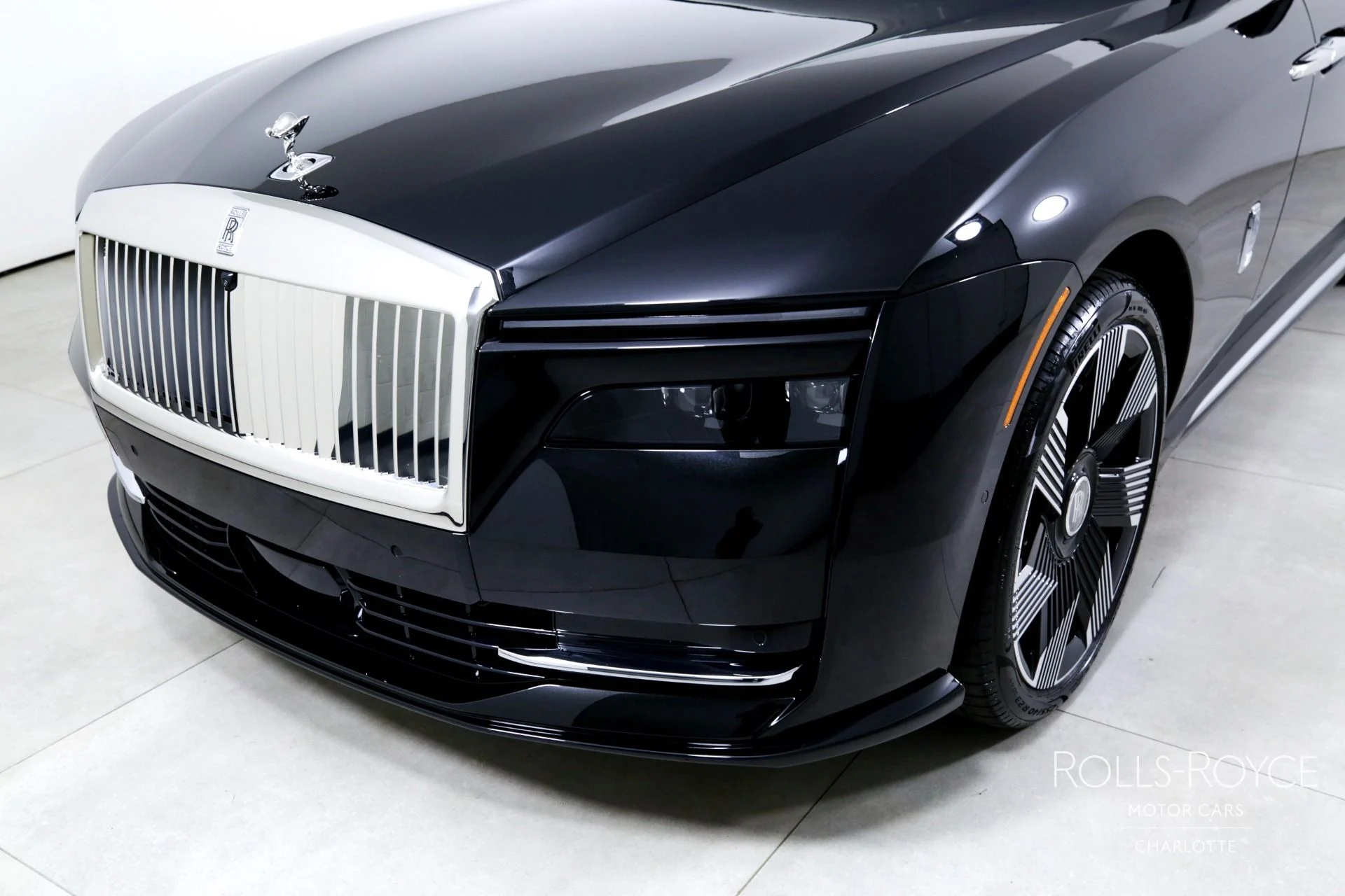 mph037_46499009_Used_2024_Rolls_Royce_Spectre_1745445459_6361946a59