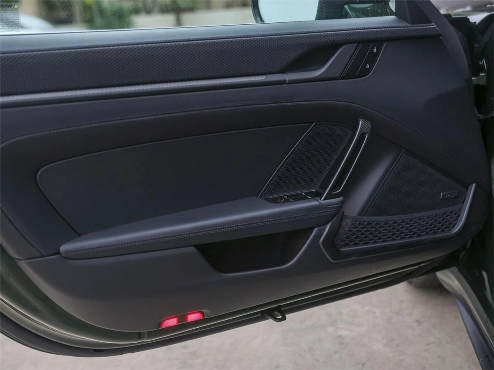 mph037_467429826_A_Nq_Tyll_Fuh5e4a8d_0_S9_W8_YY_Ph_E_375e84f54e