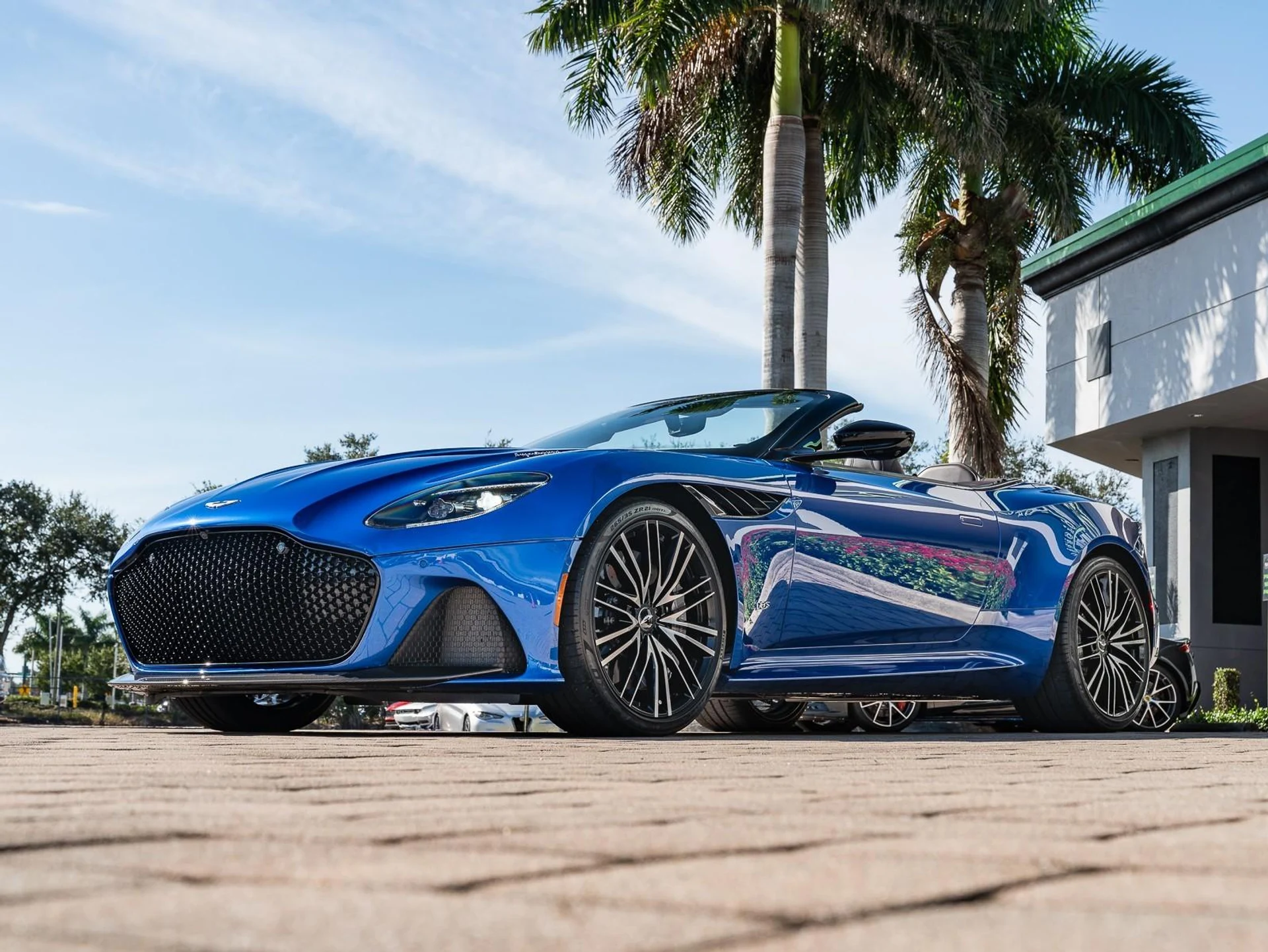 mph037_476031453_Used_2020_Aston_Martin_DBS_Superleggera_1761685634_83852ffad6