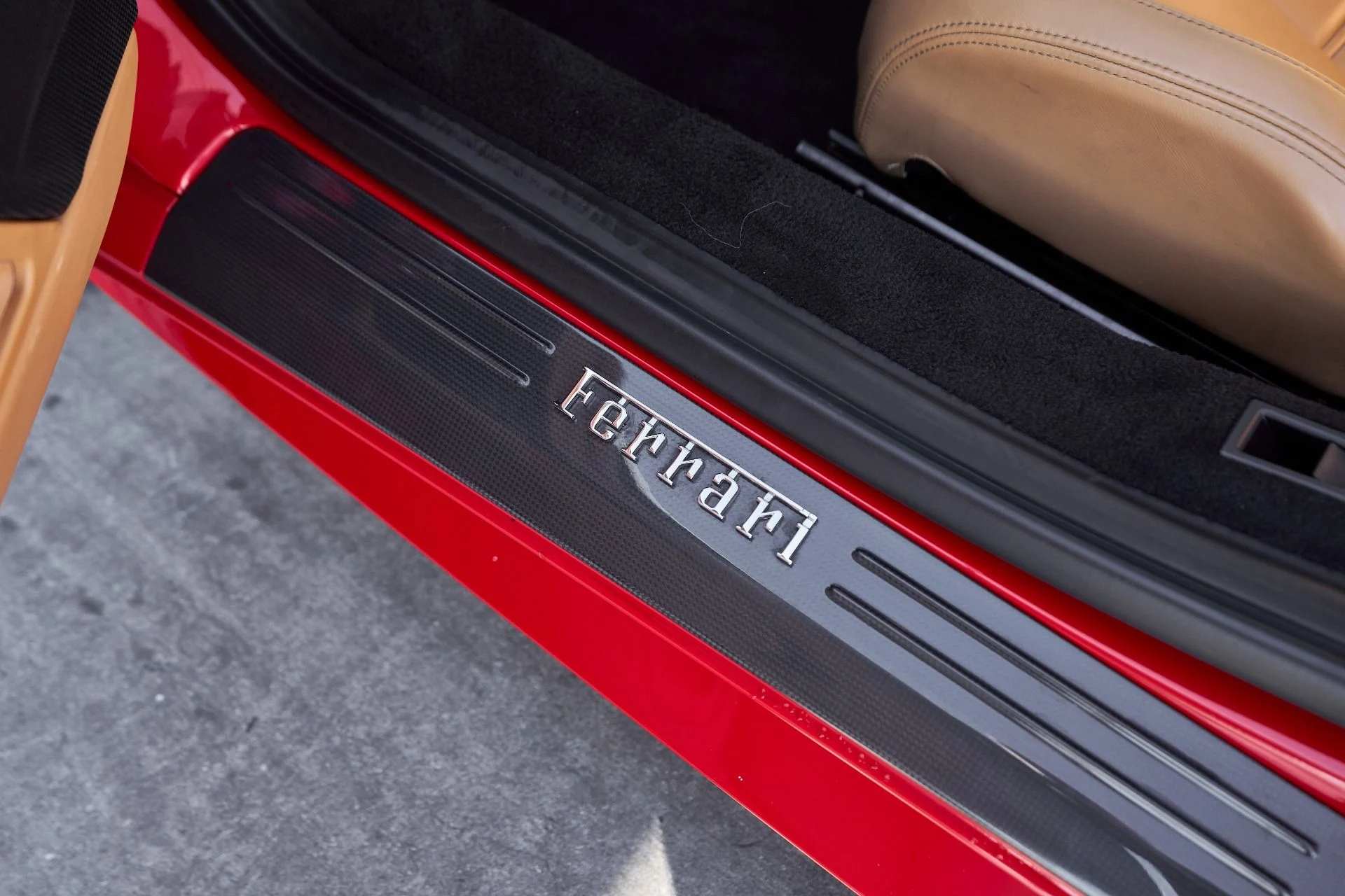 mph037_476664487_Used_2013_Ferrari_458_Italia_Base_1764783147_5463f6c83d