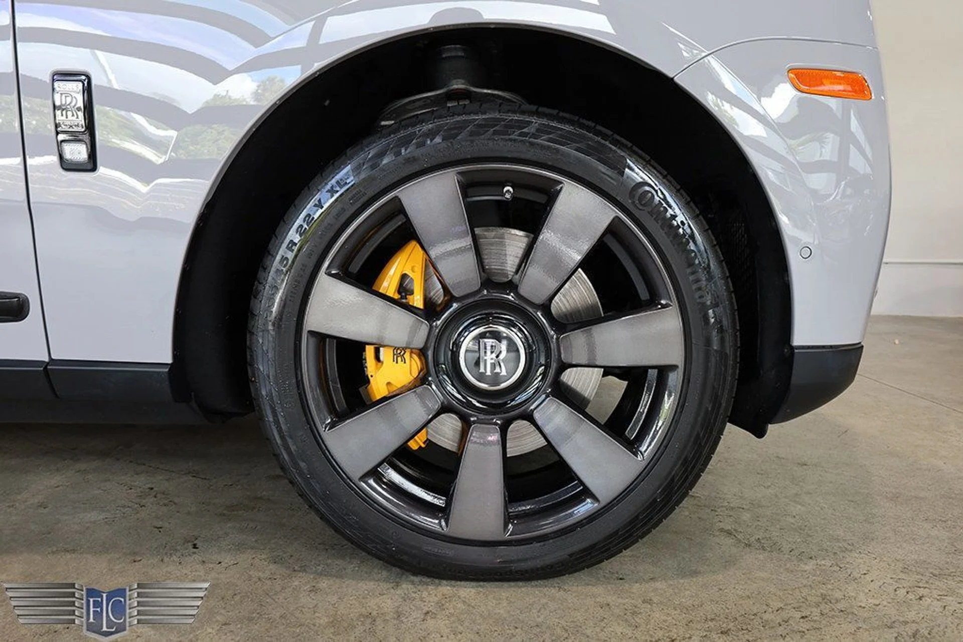 mph037_477608779_used_2024_rolls_royce_cullinan_blackbadgesportutility_9689_22957854_38_1024_614dc56d52