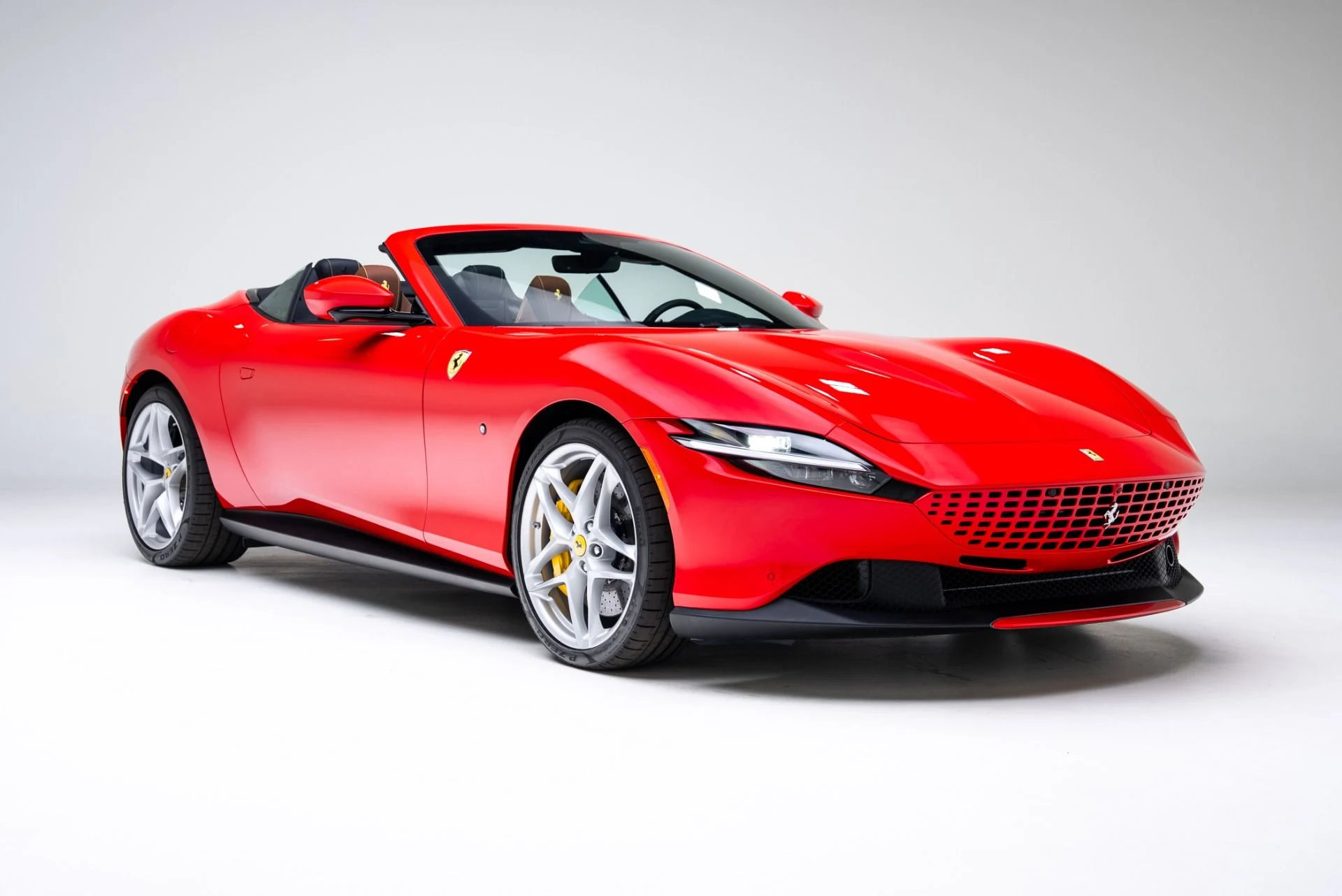 mph037_482682943_Used_2025_Ferrari_Roma_Spider_1769719564_8a2c592243