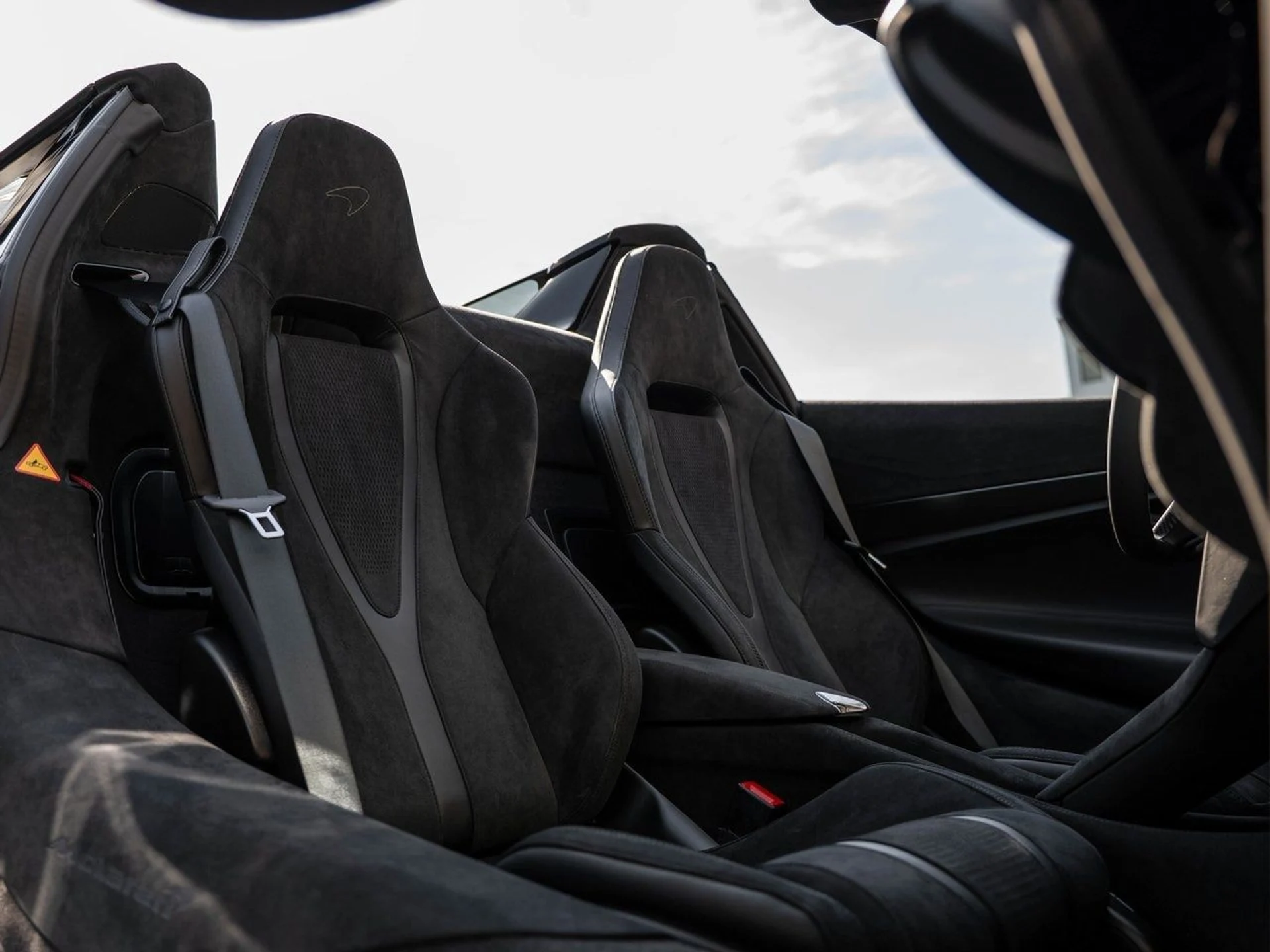 mph037_489997208_9ef0d0f6091b896603be5f51b4122c7bx_0ac258c497