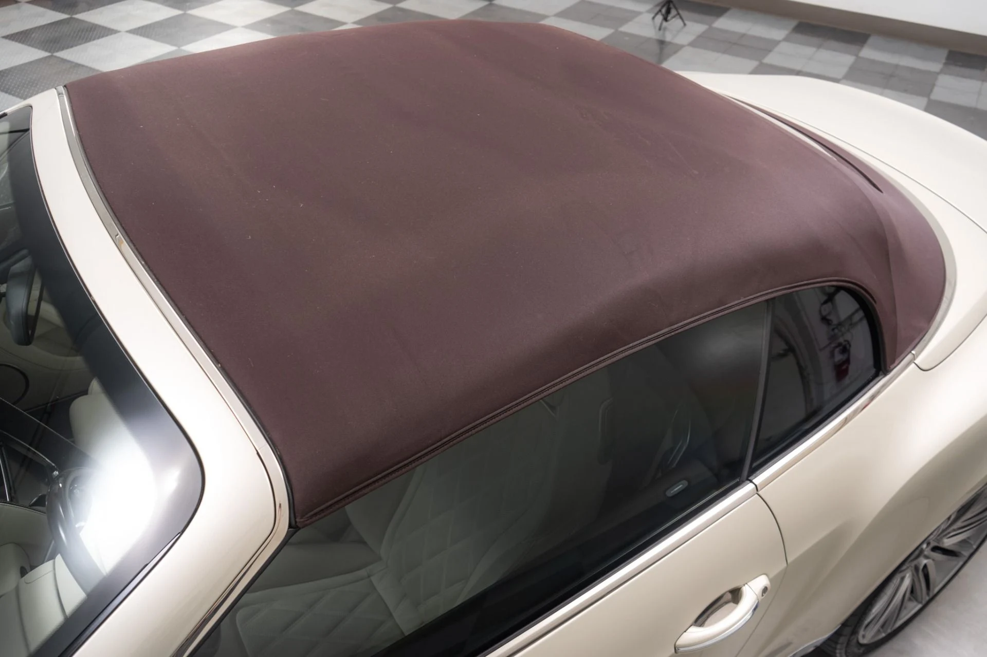 mph037_494520860_Used_2014_Bentley_Continental_GTC_Speed_Low_Miles_Extended_Veneers_Classic_Color_Combination_1785352164_e42aac6590