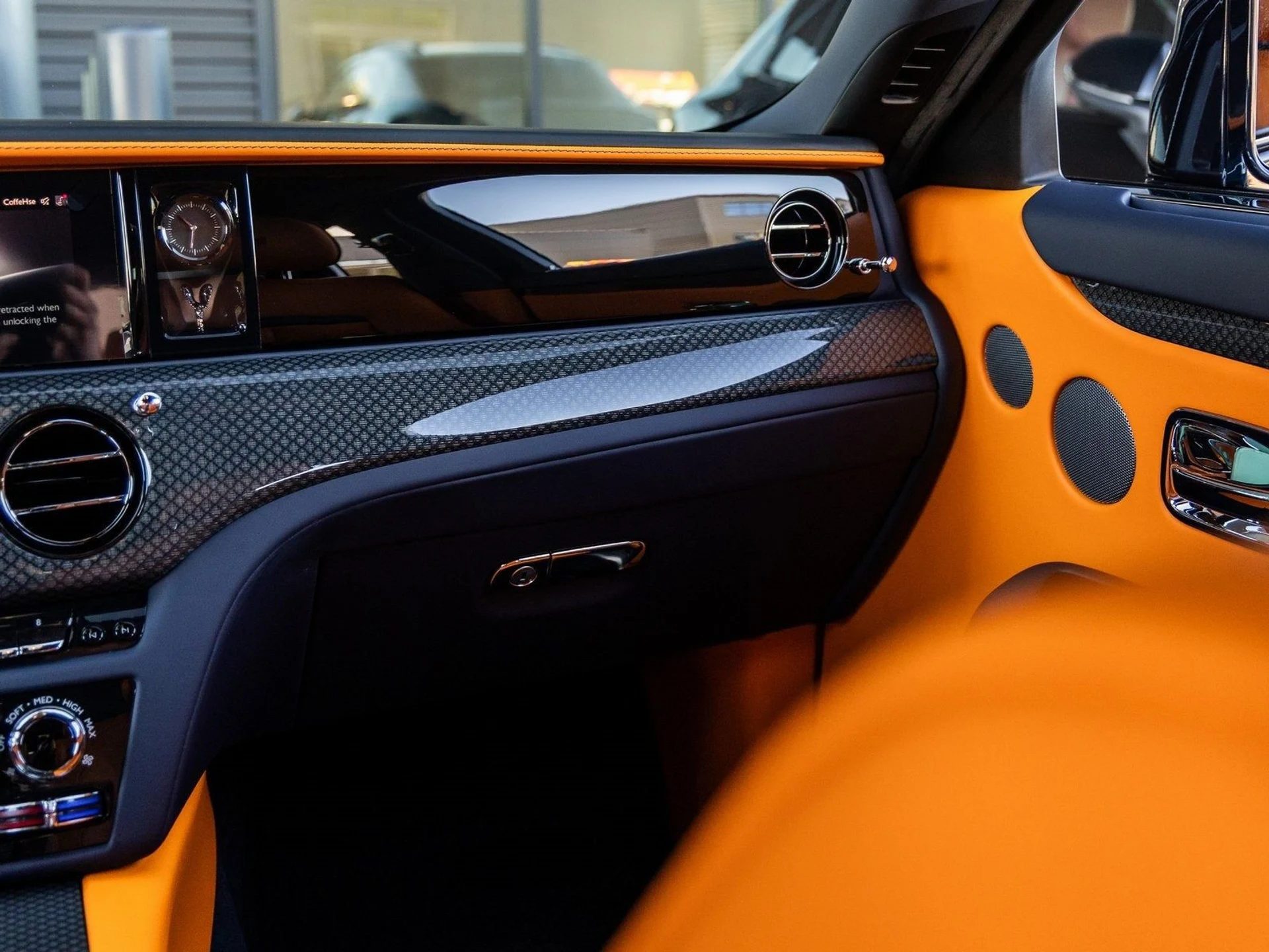 mph037_494924361_38_f908481078