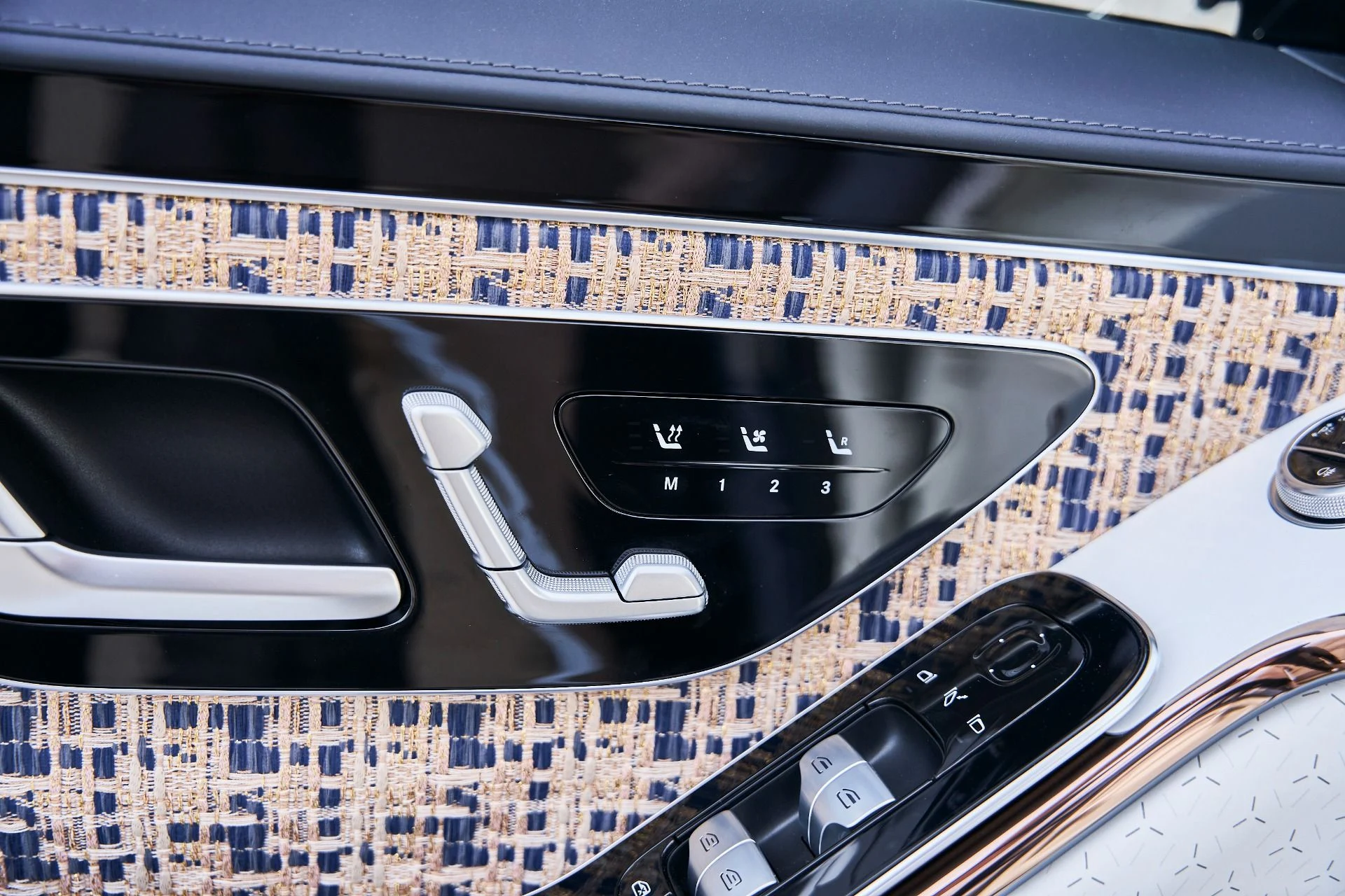 mph037_497254103_Used_2023_Mercedes_Benz_S_Class_Maybach_S_680_1772678588_beb9a68e02