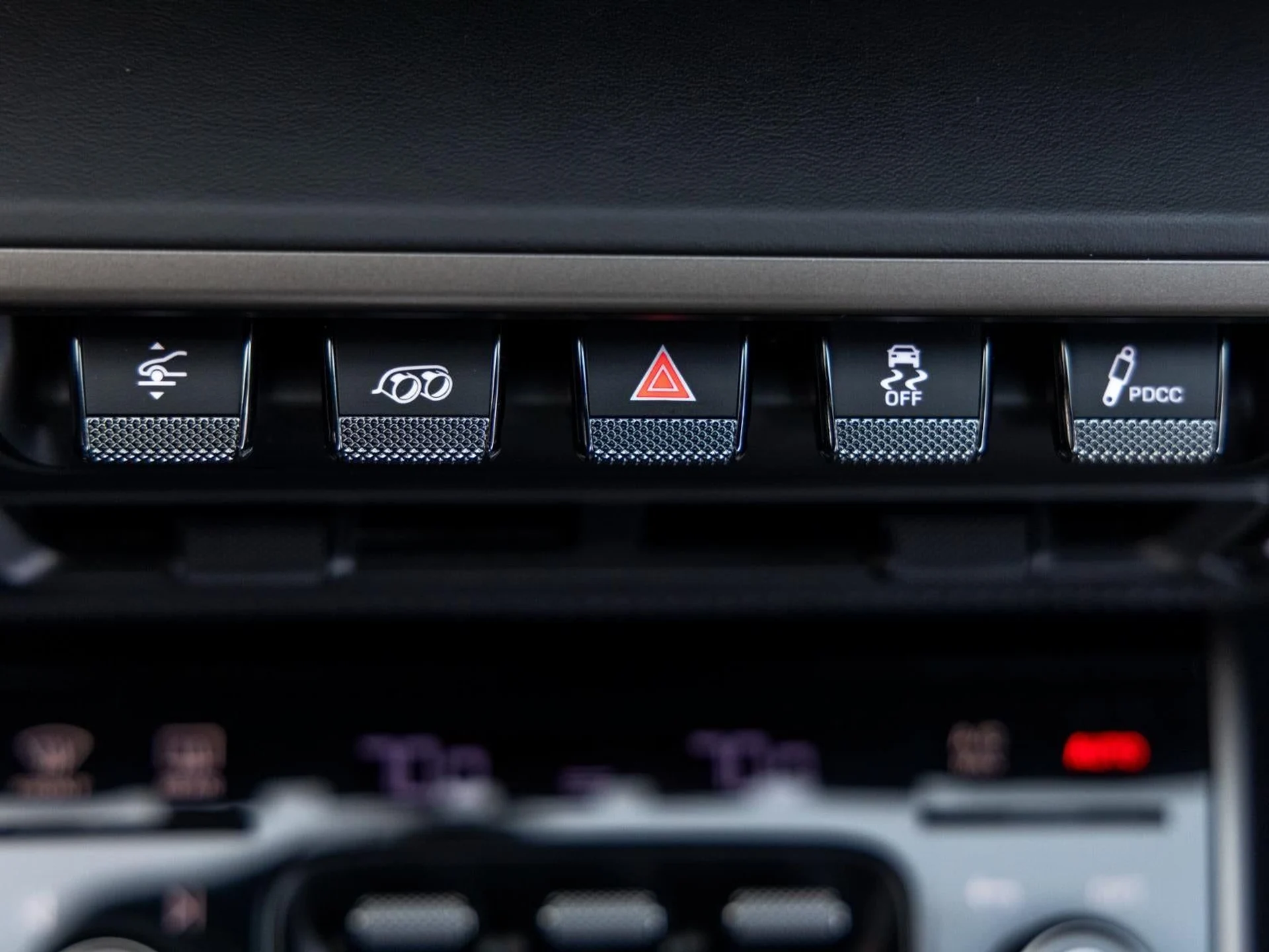 mph037_50203100_38_d4e821e0c3