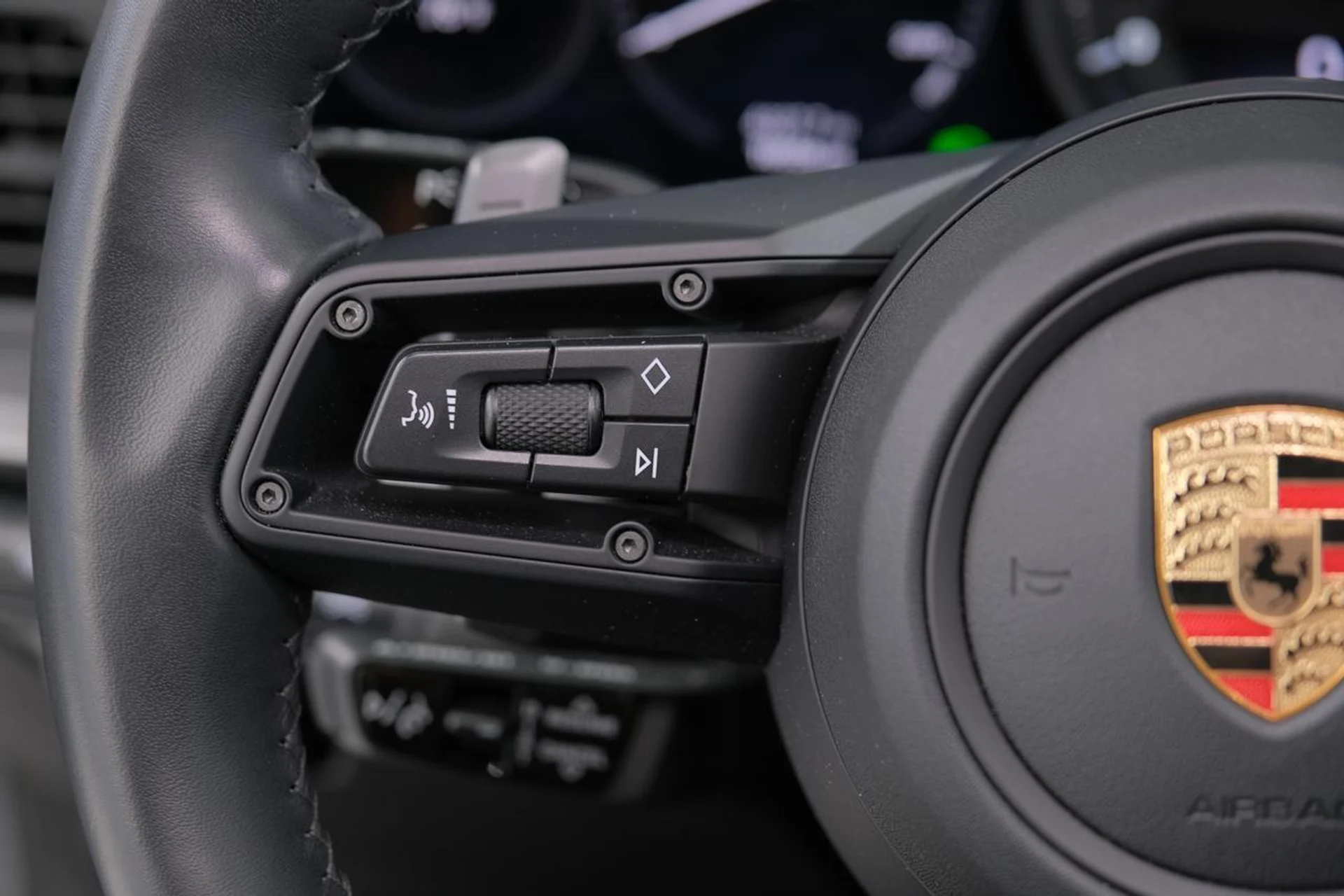 mph037_503259498_1b9055b52576266d3ed760f92d717f6a_0ede807ba5