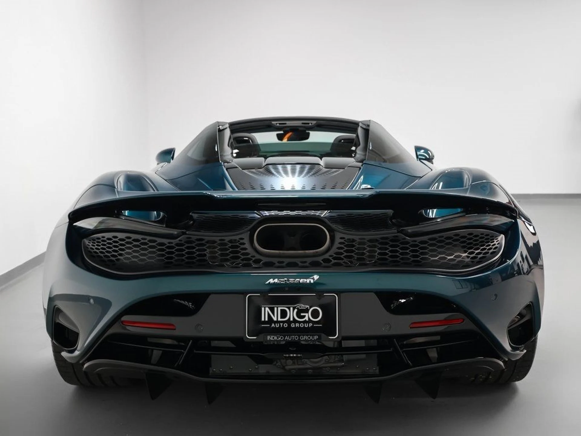 mph037_514050094_38_7d066752cd