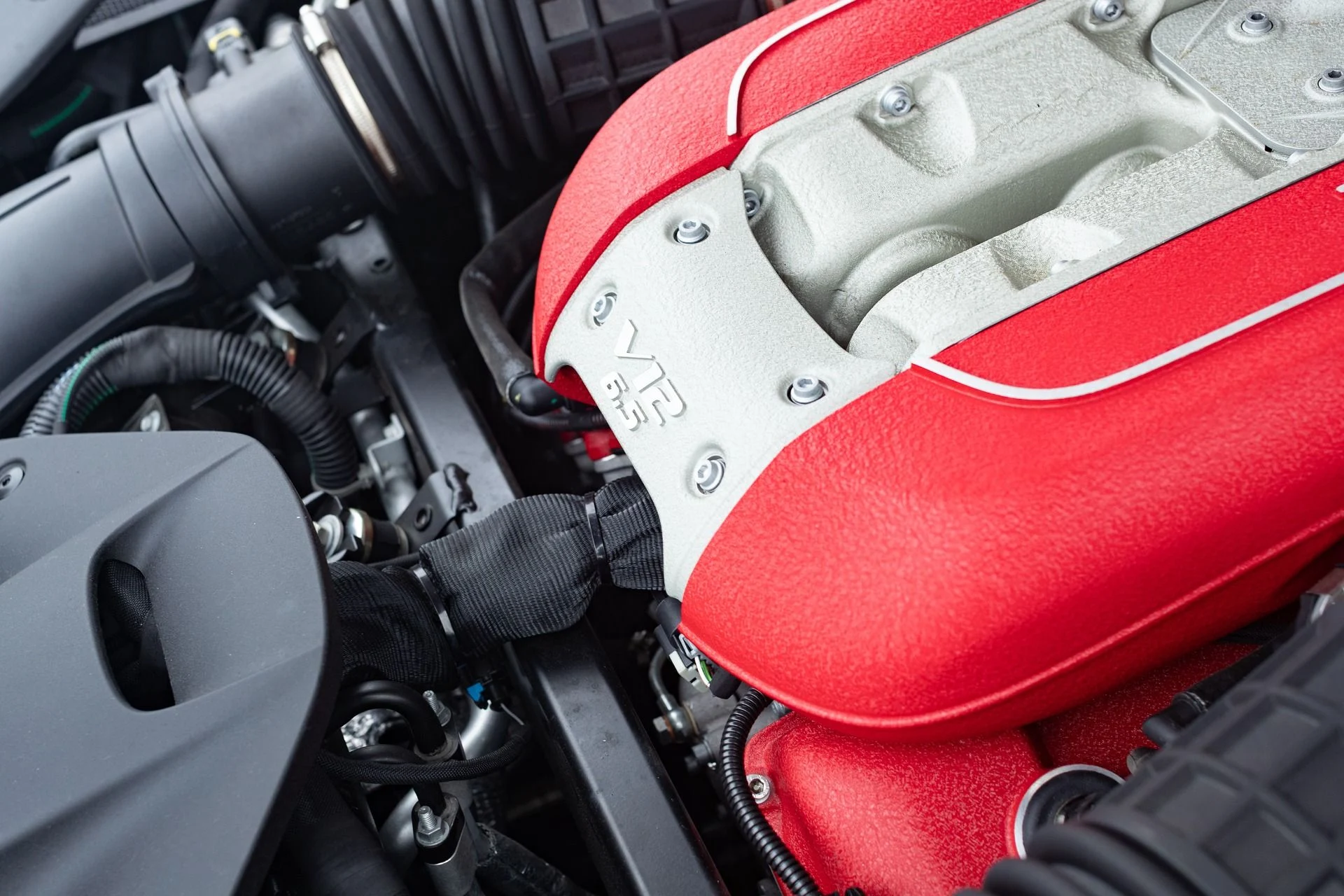 mph037_514106499_Used_2020_Ferrari_812_Superfast_1765217828_362ee010d7